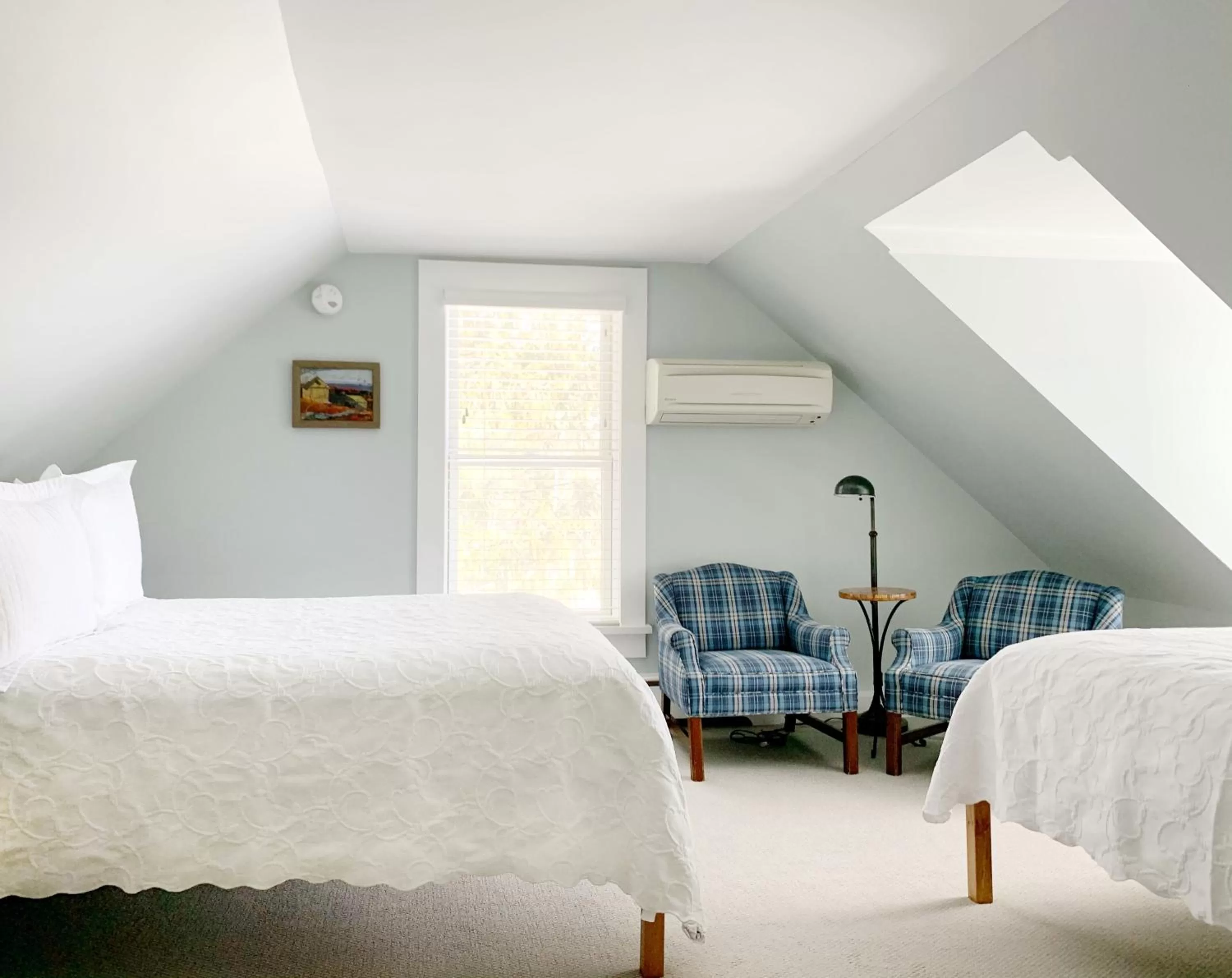 Guests, Bed in The Inn at Manchester