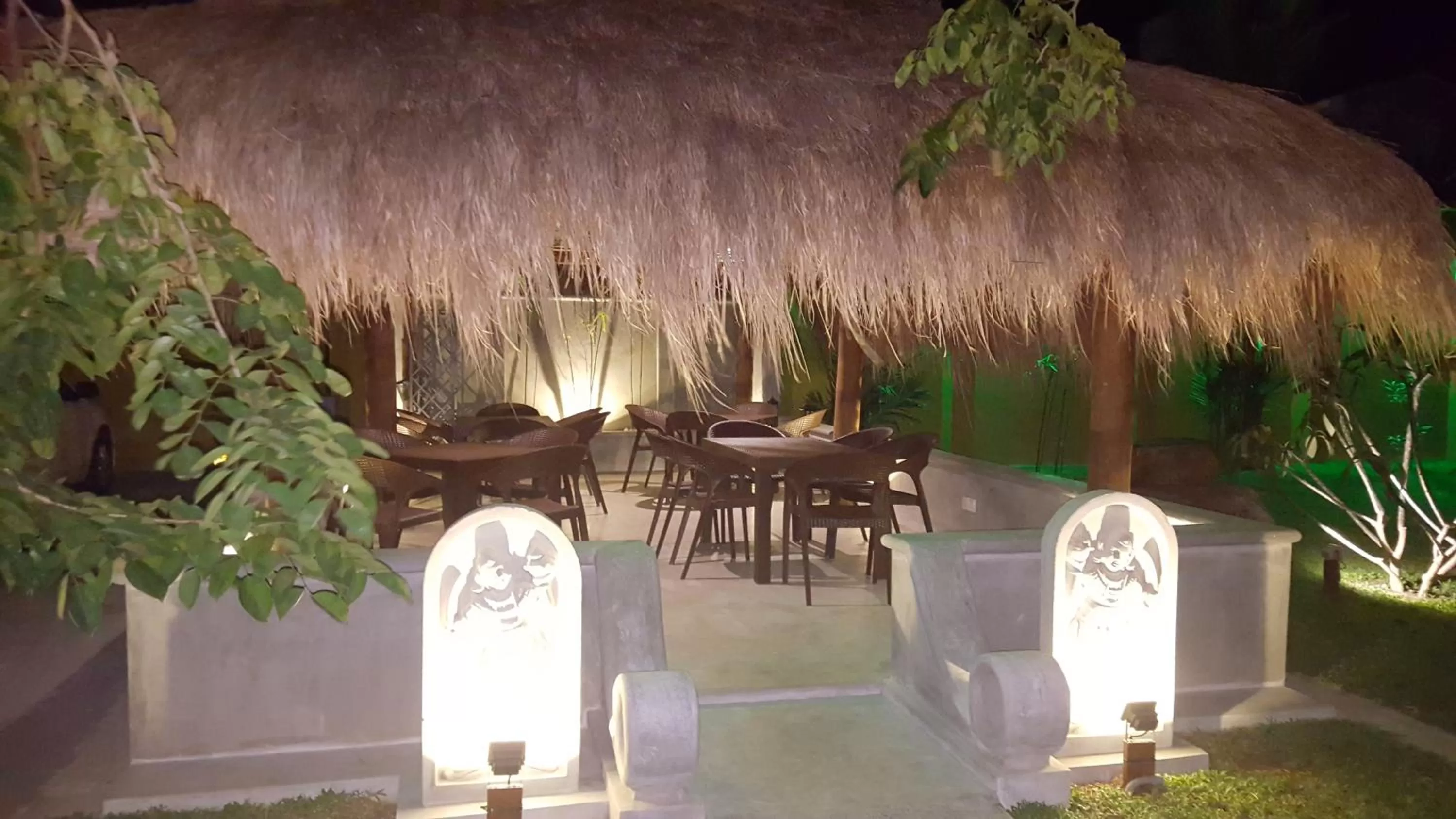 Patio in Inlak Garden Hotel
