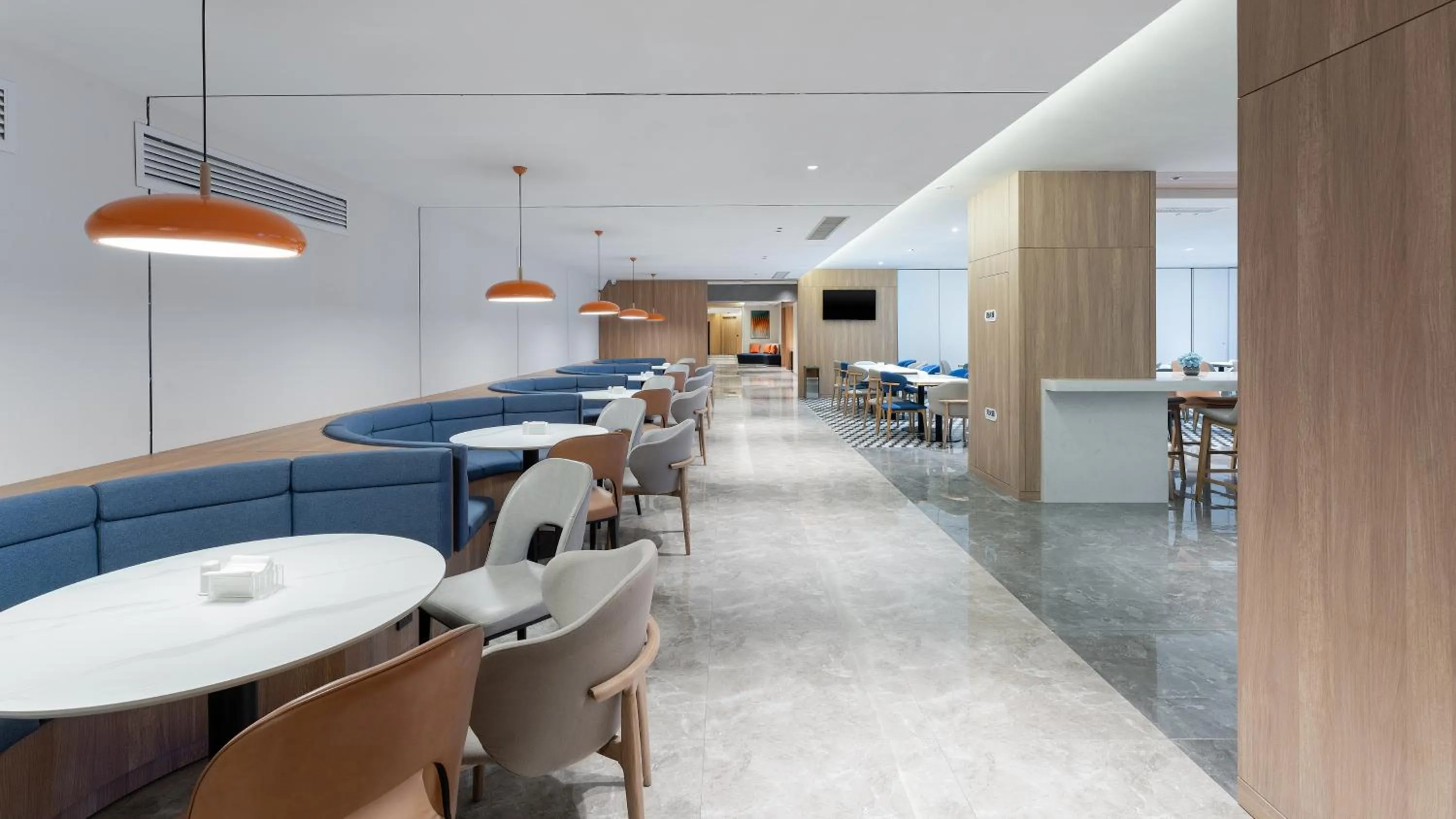 Restaurant/places to eat in Holiday Inn Express Kunming Panlong by IHG