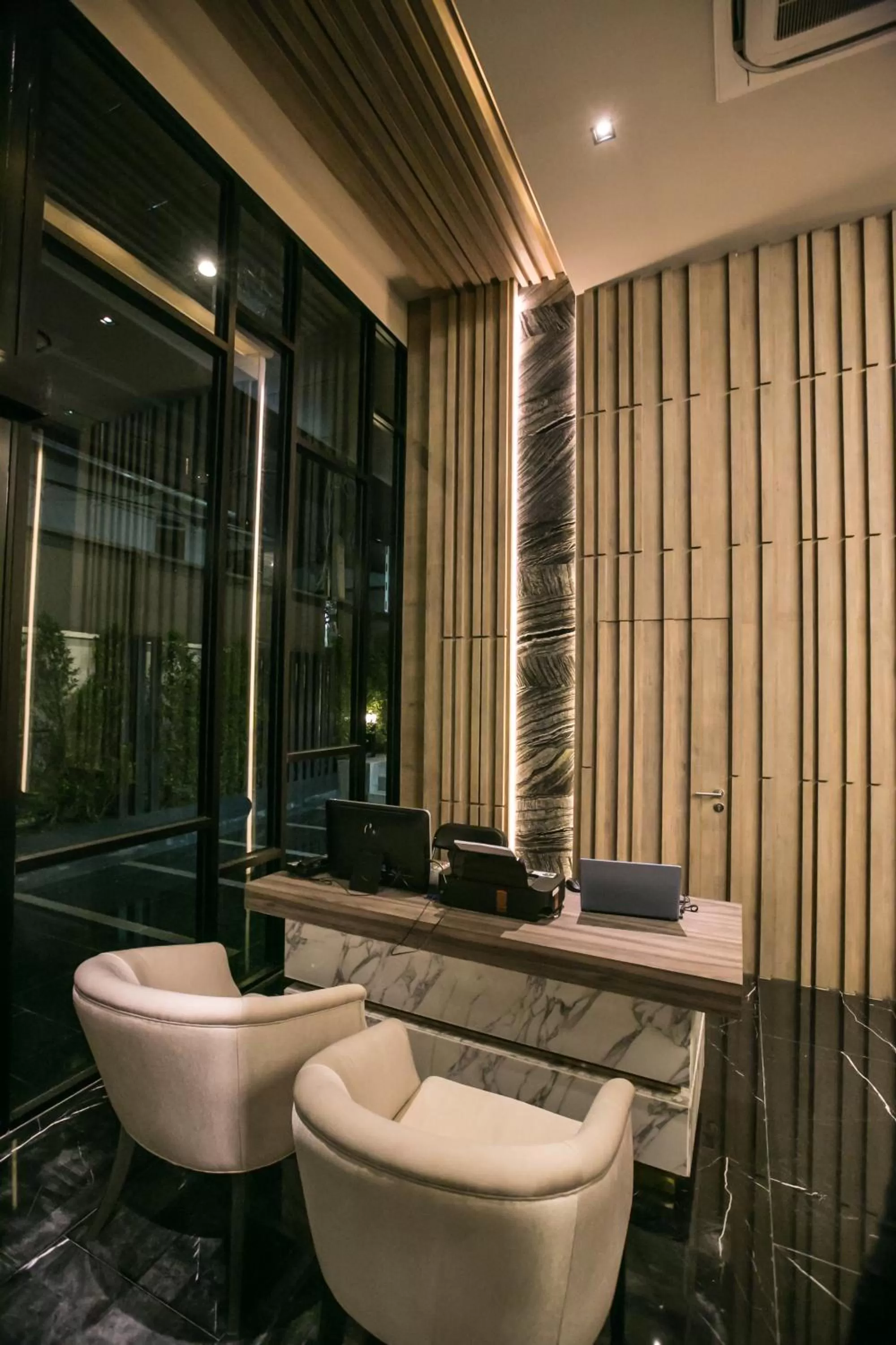 Lobby or reception in Arte Hotel - SHA Extra Plus