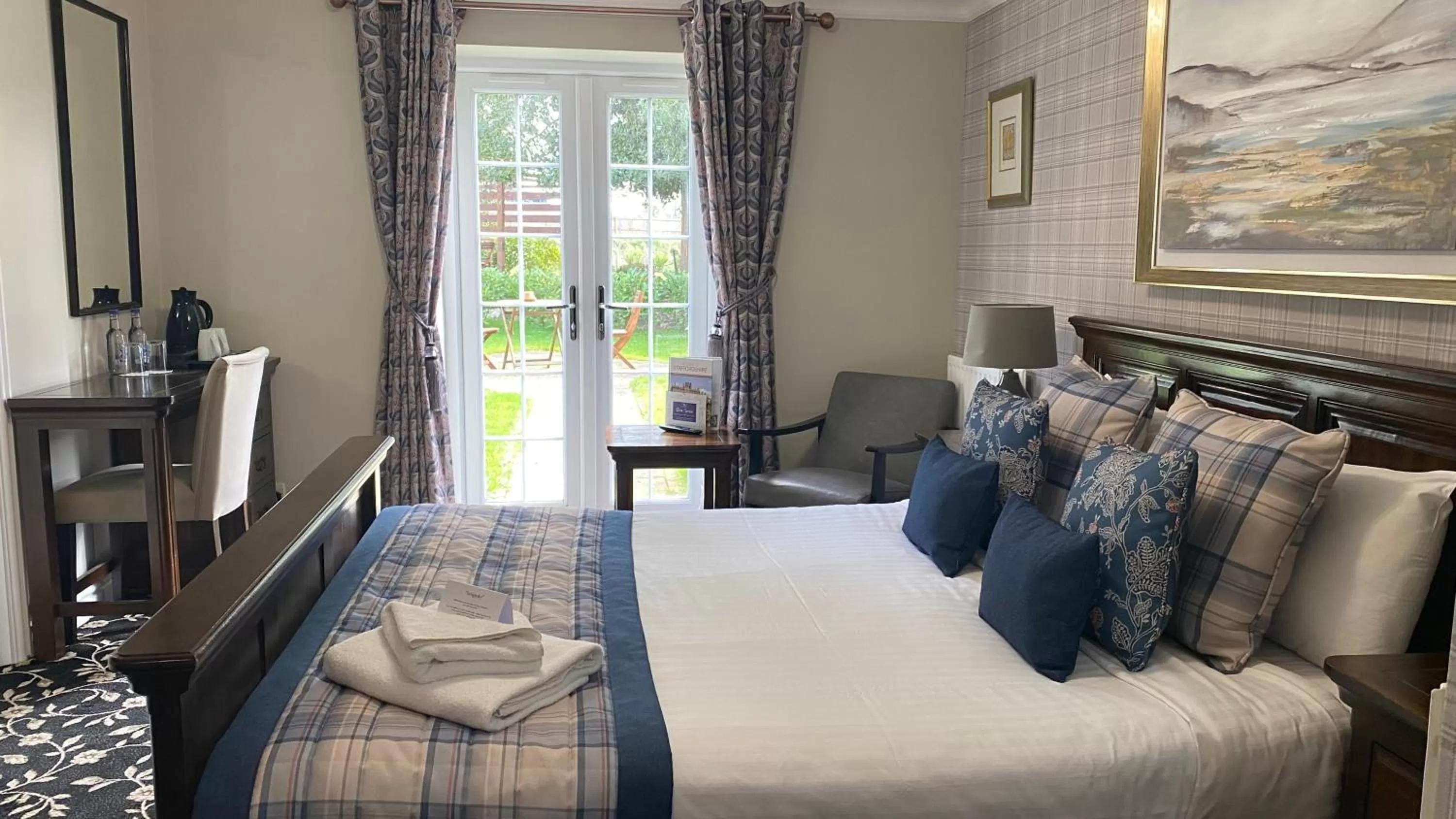 Photo of the whole room, Bed in Stone House Hotel ‘A Bespoke Hotel’