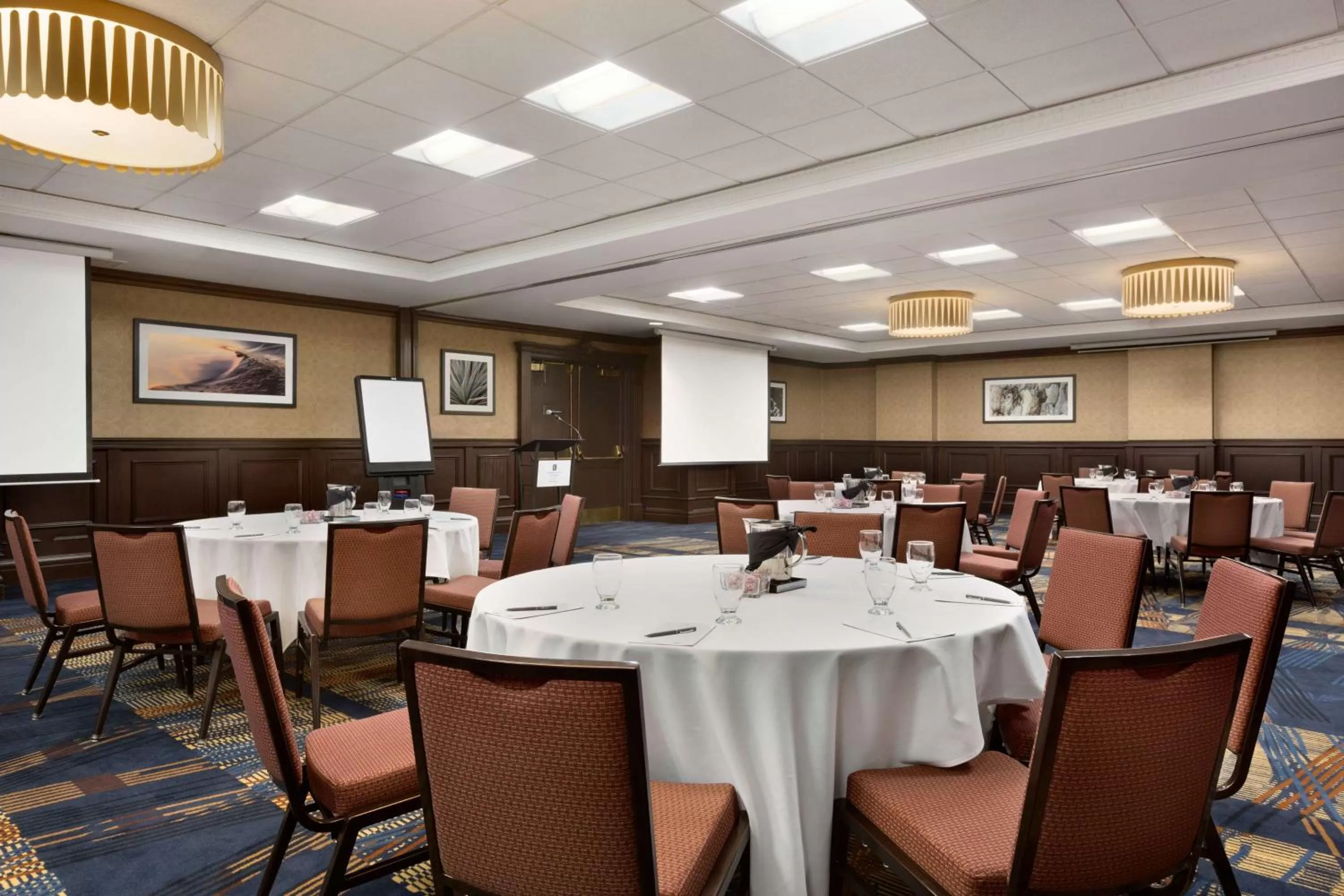 Meeting/conference room in Embassy Suites by Hilton Dallas DFW Airport South