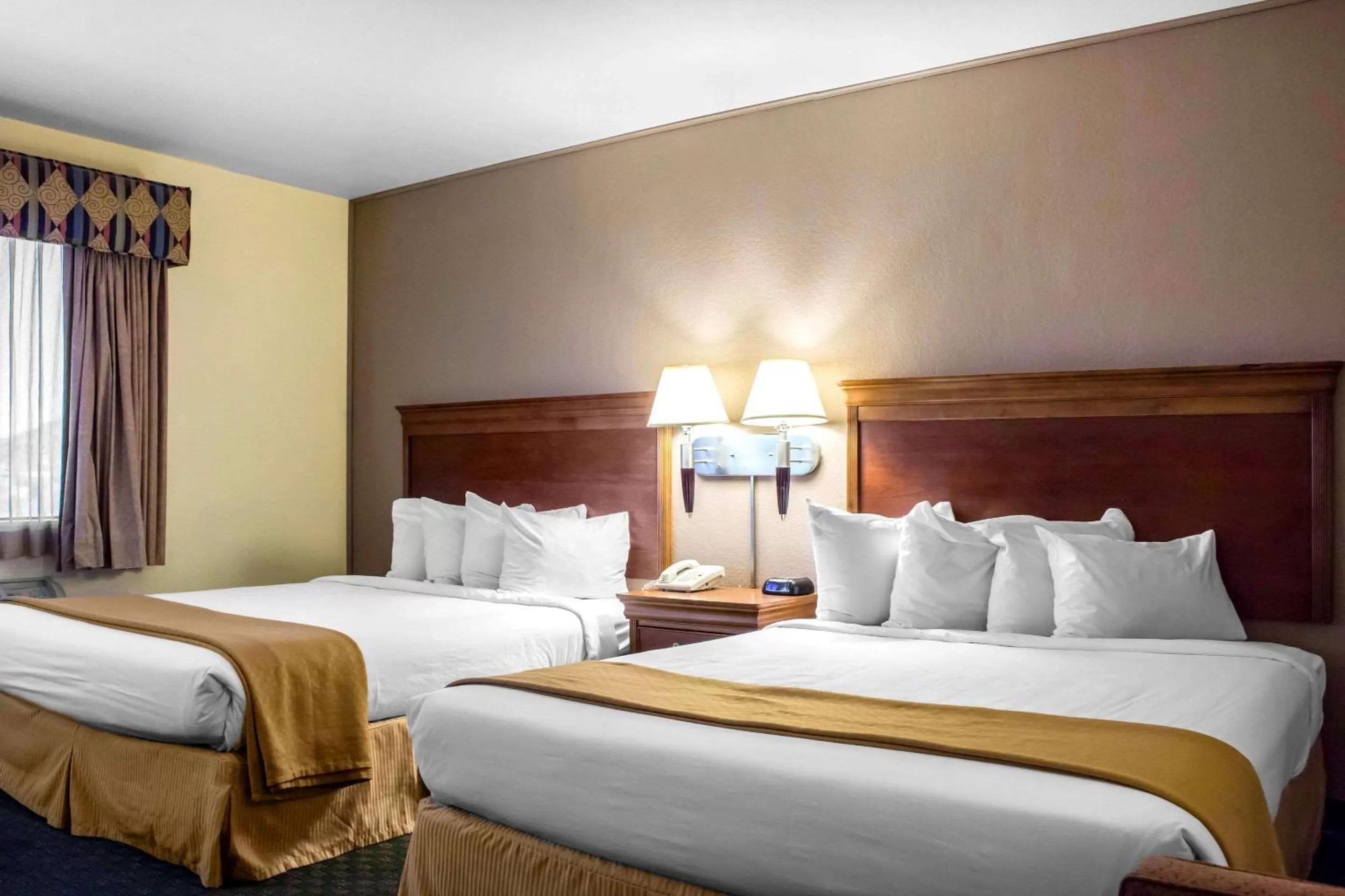 Photo of the whole room, Bed in Quality Inn Wickenburg