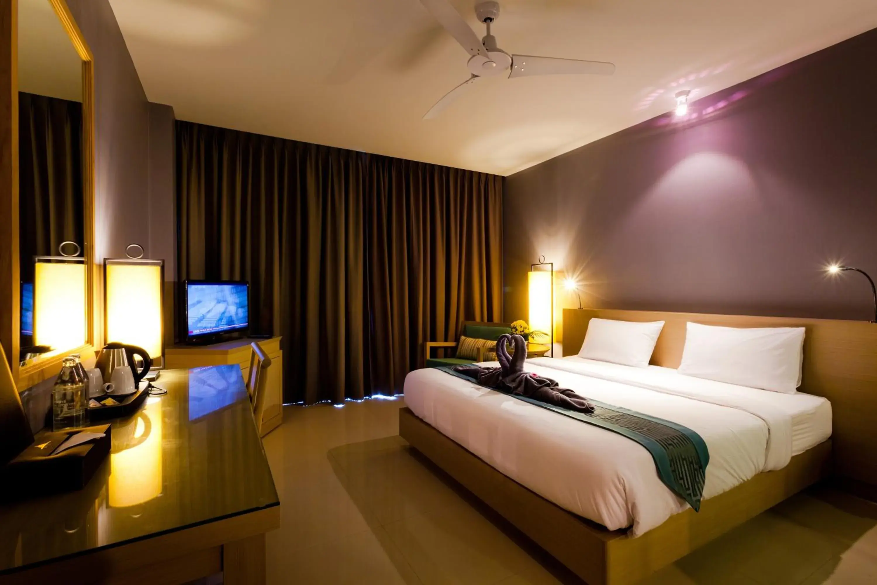Superior Double or Twin Room (No View) in Ramaburin Resort Patong - SHA Extra Plus Superior Double or Twin Room (No View) in Ramaburin Resort Patong - SHA Extra Plus