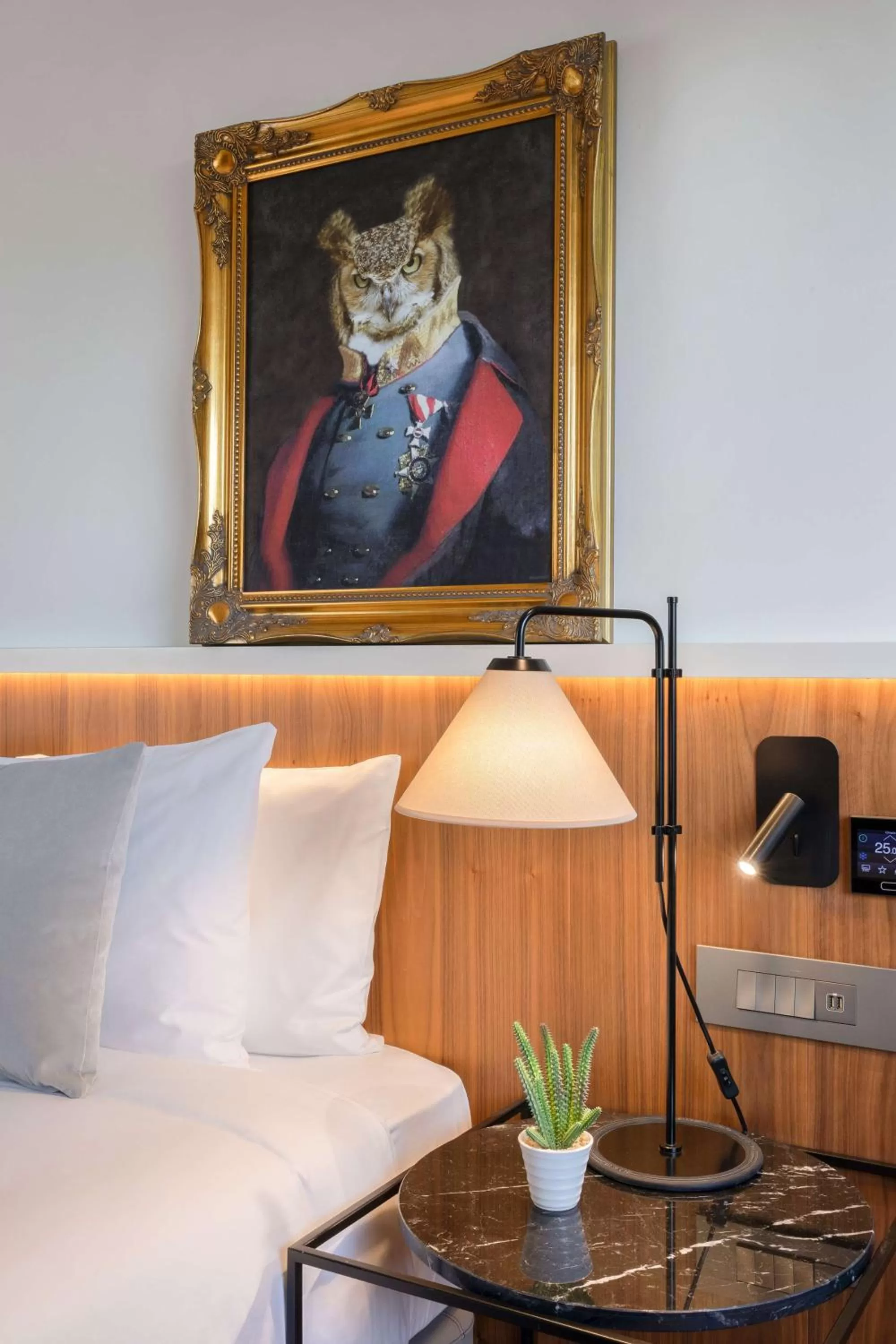 Bed in Melia White House Hotel