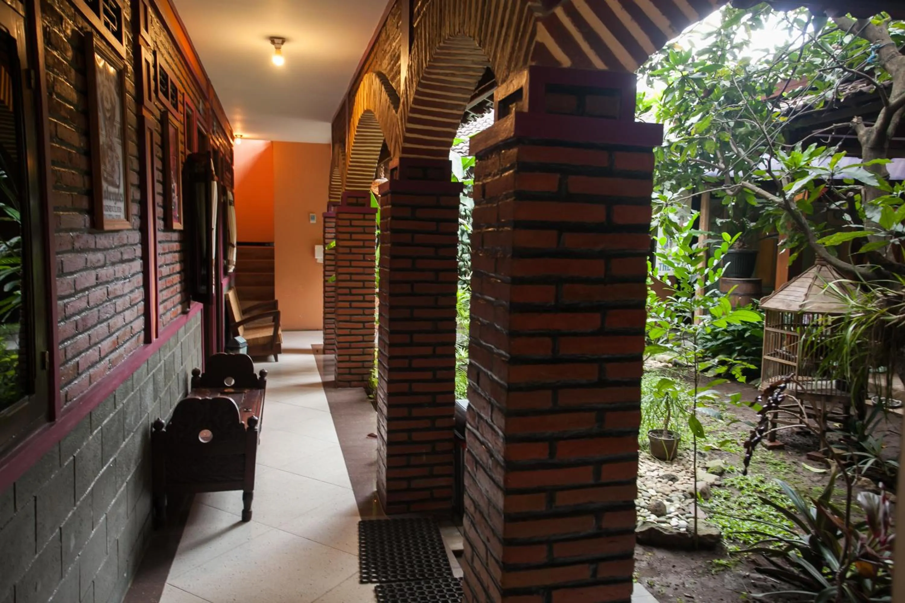 RedDoorz @ Omah Wetan Sawojajar Malang