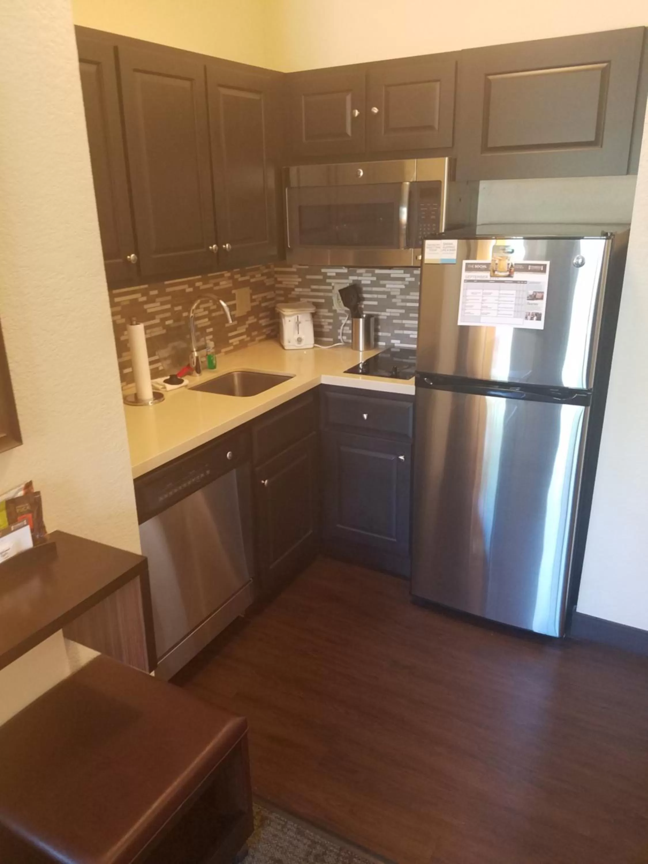 Kitchen or kitchenette in Staybridge Suites - Cincinnati North by IHG