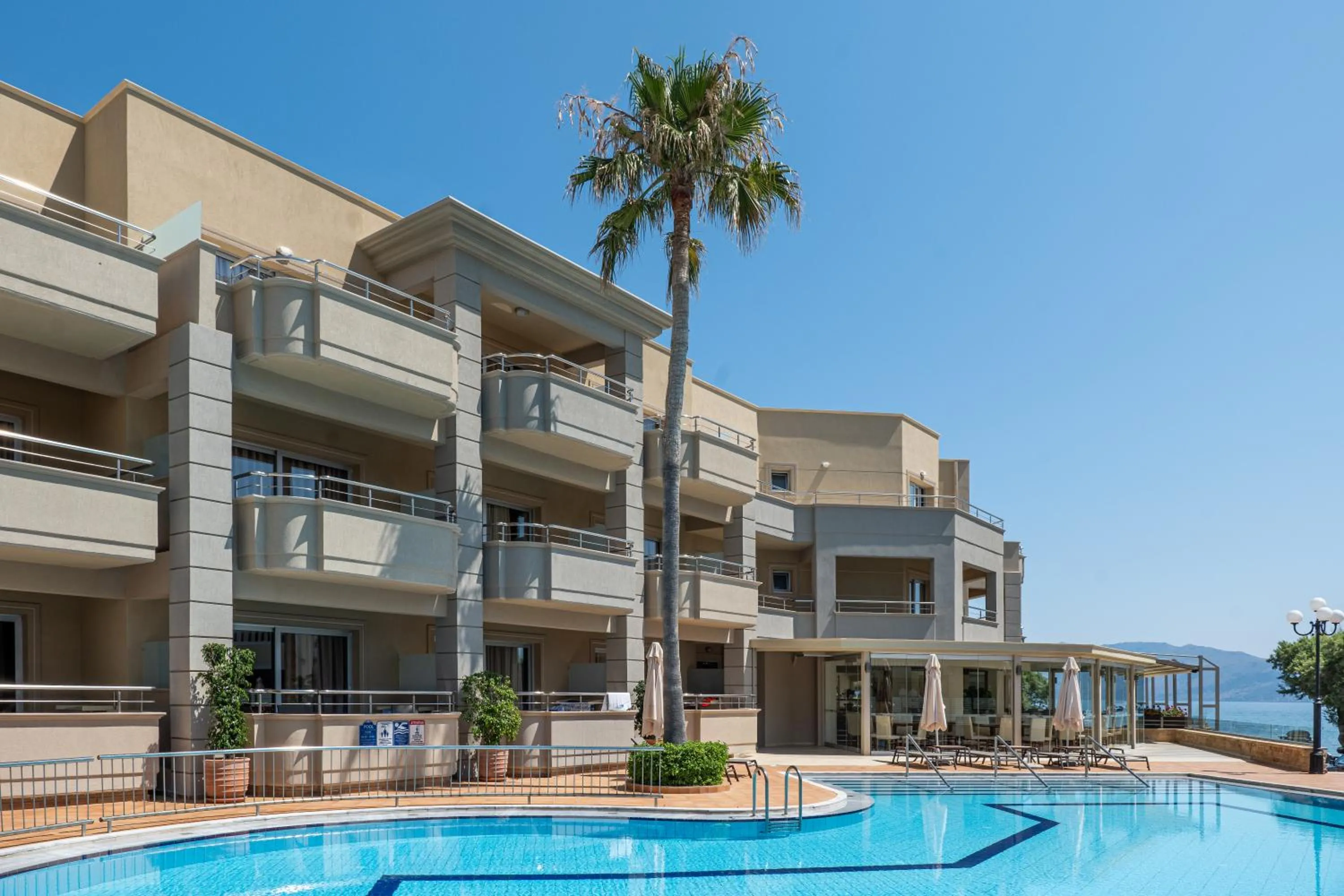 Swimming pool in Molos Bay Hotel