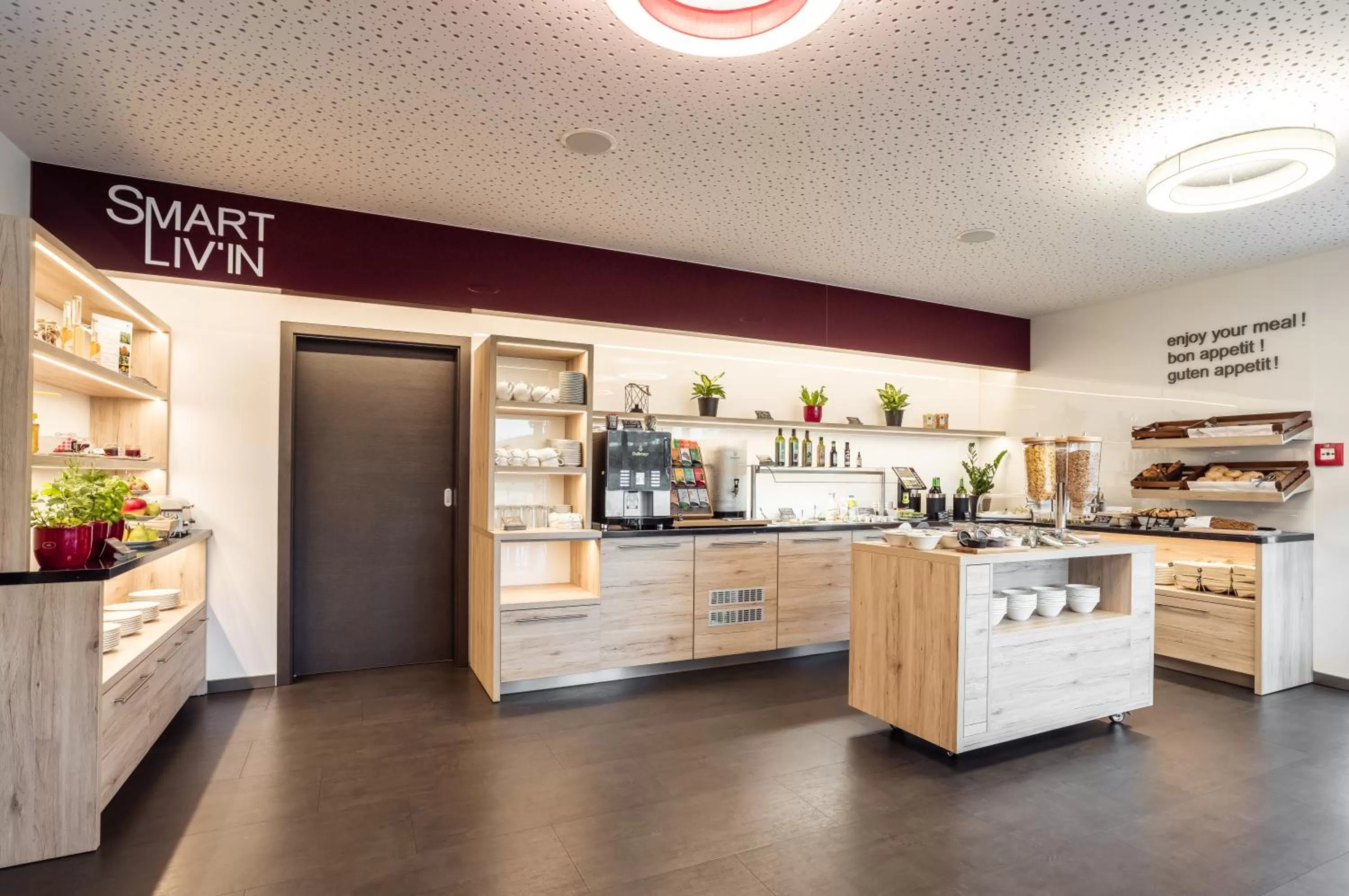 Buffet breakfast in Hotel Smart Liv'in