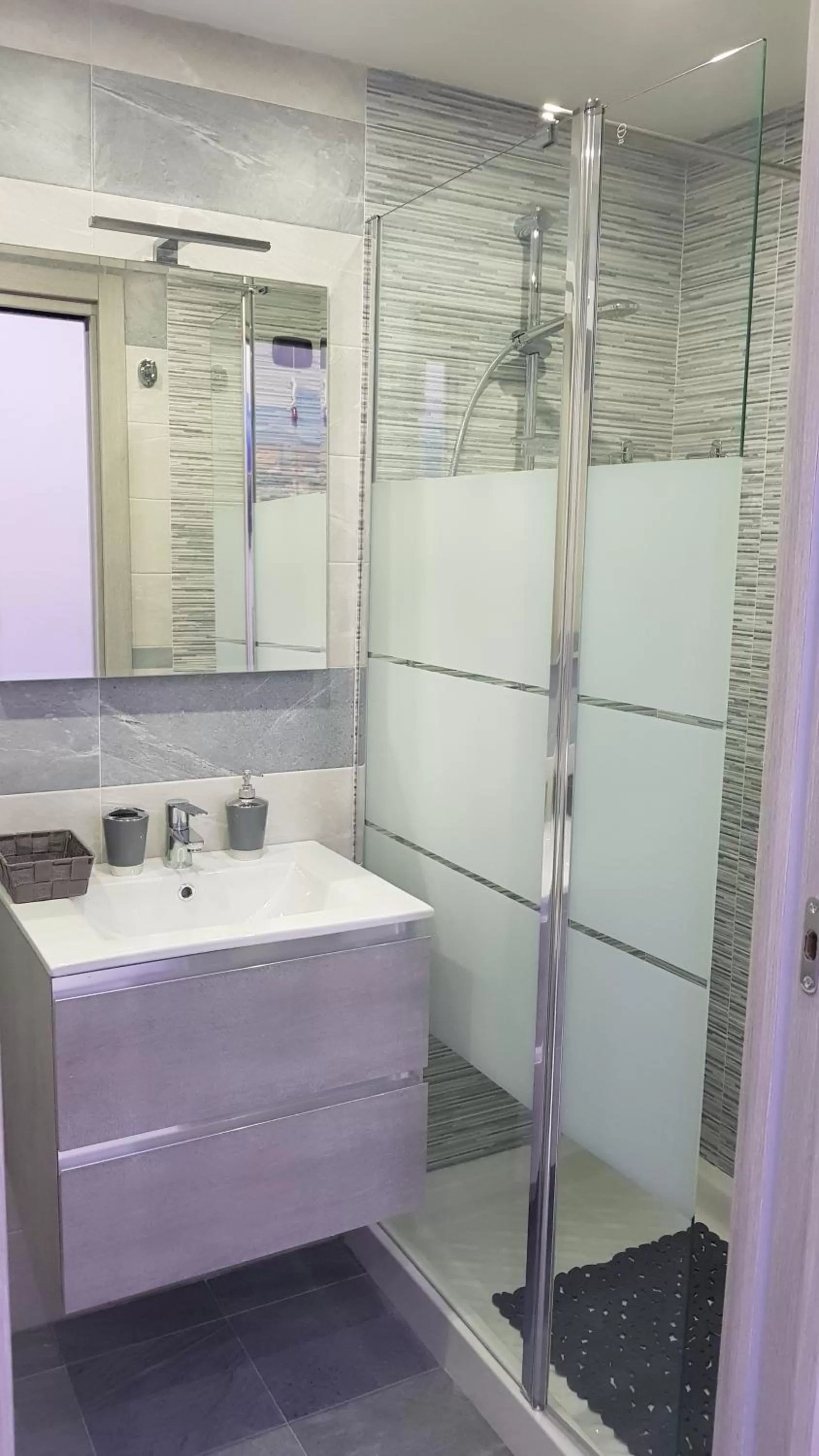 Bathroom in May Dream