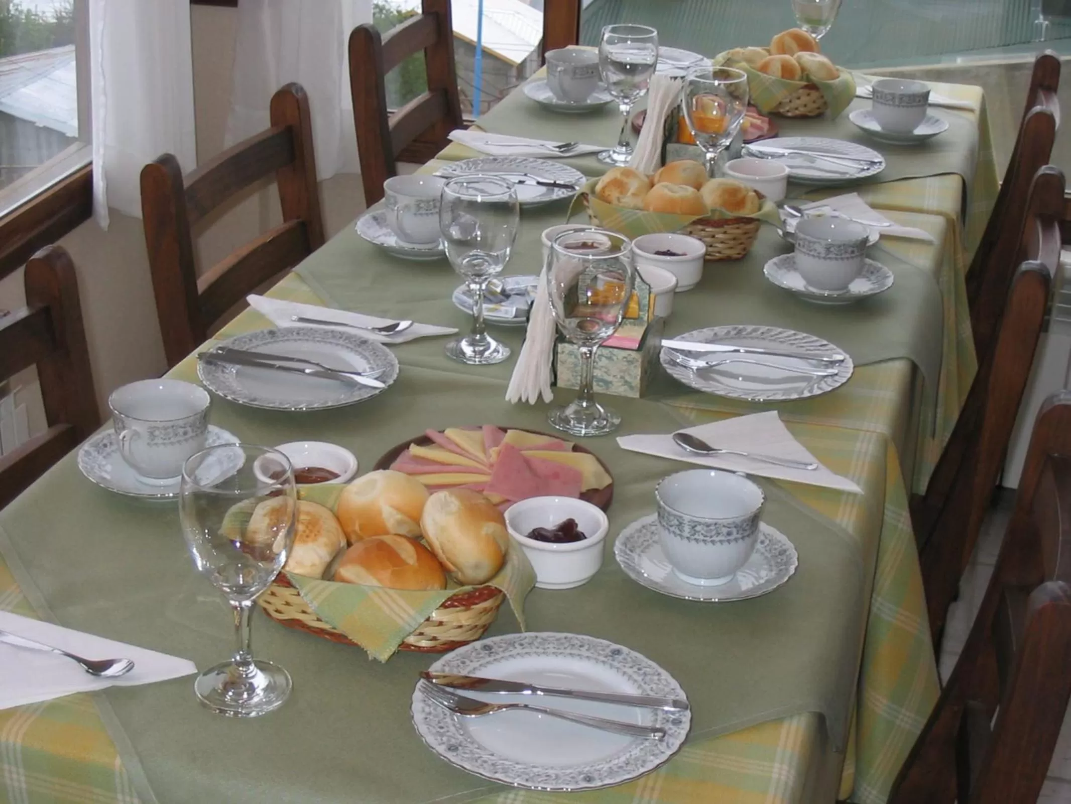 Communal lounge/ TV room, Restaurant/Places to Eat in Hosteria Sloggett