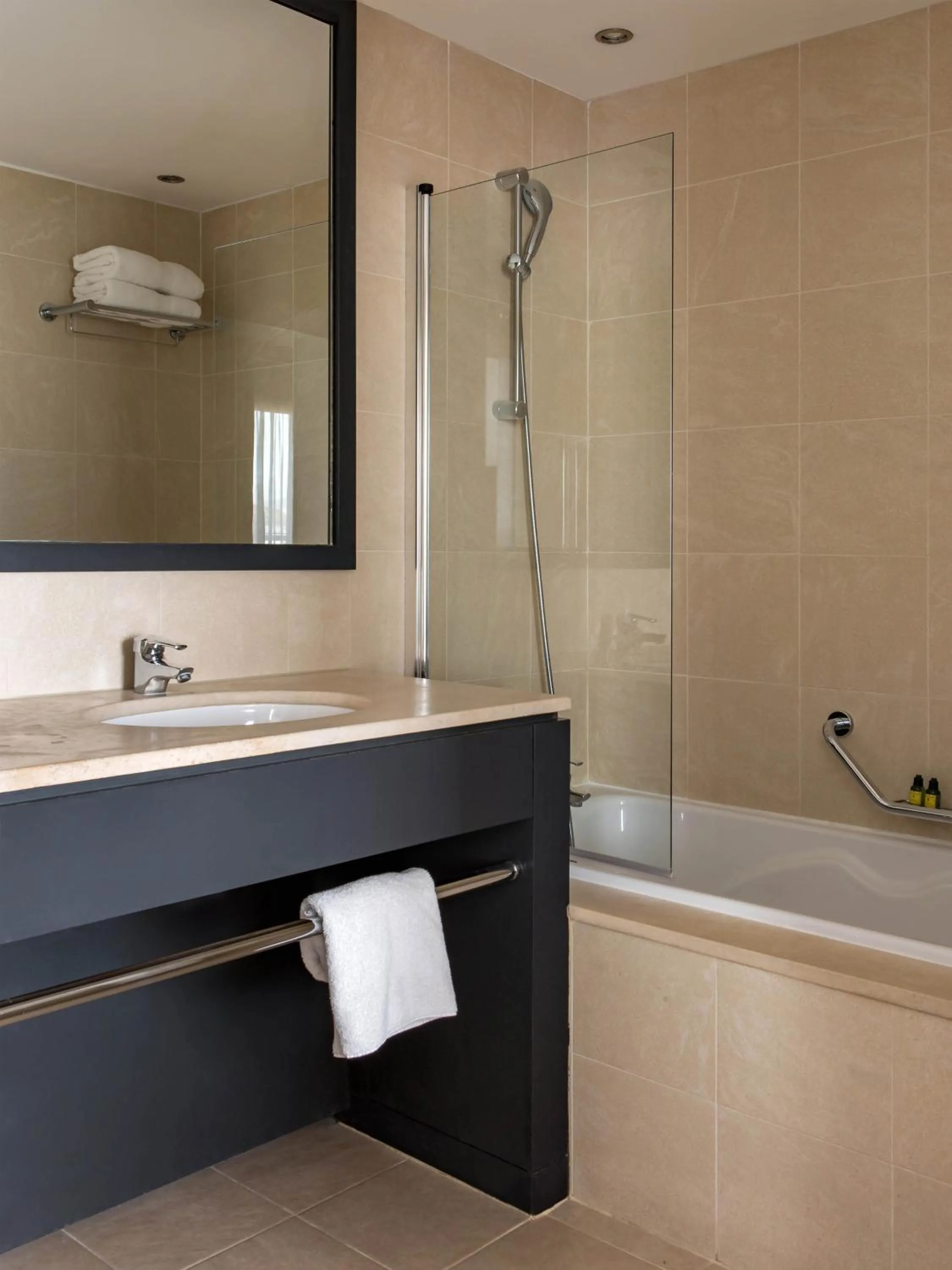 Suite with Terrace in Newhotel of Marseille - Vieux Port