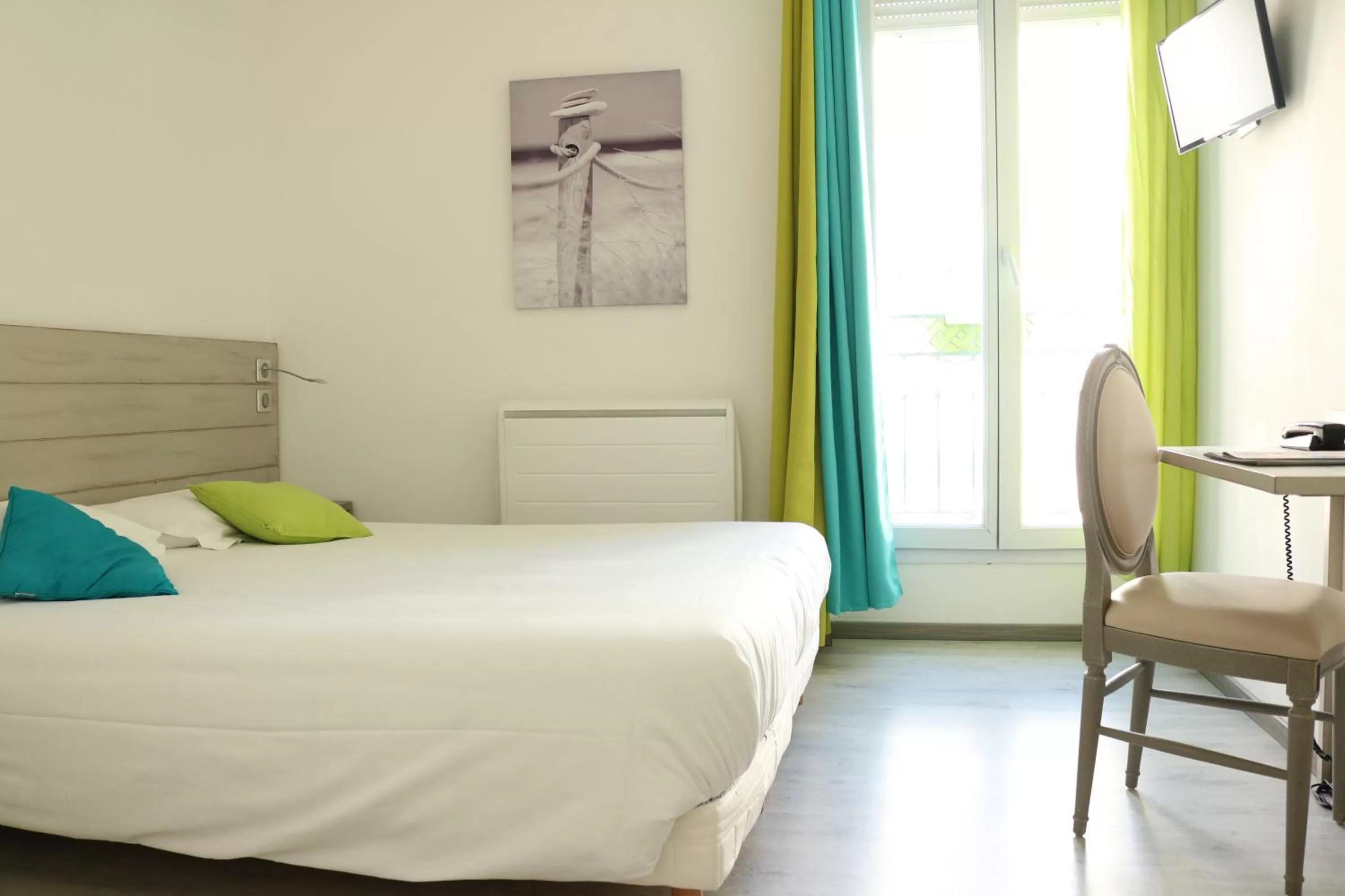 Bed in Hotel-Restaurant Du Port