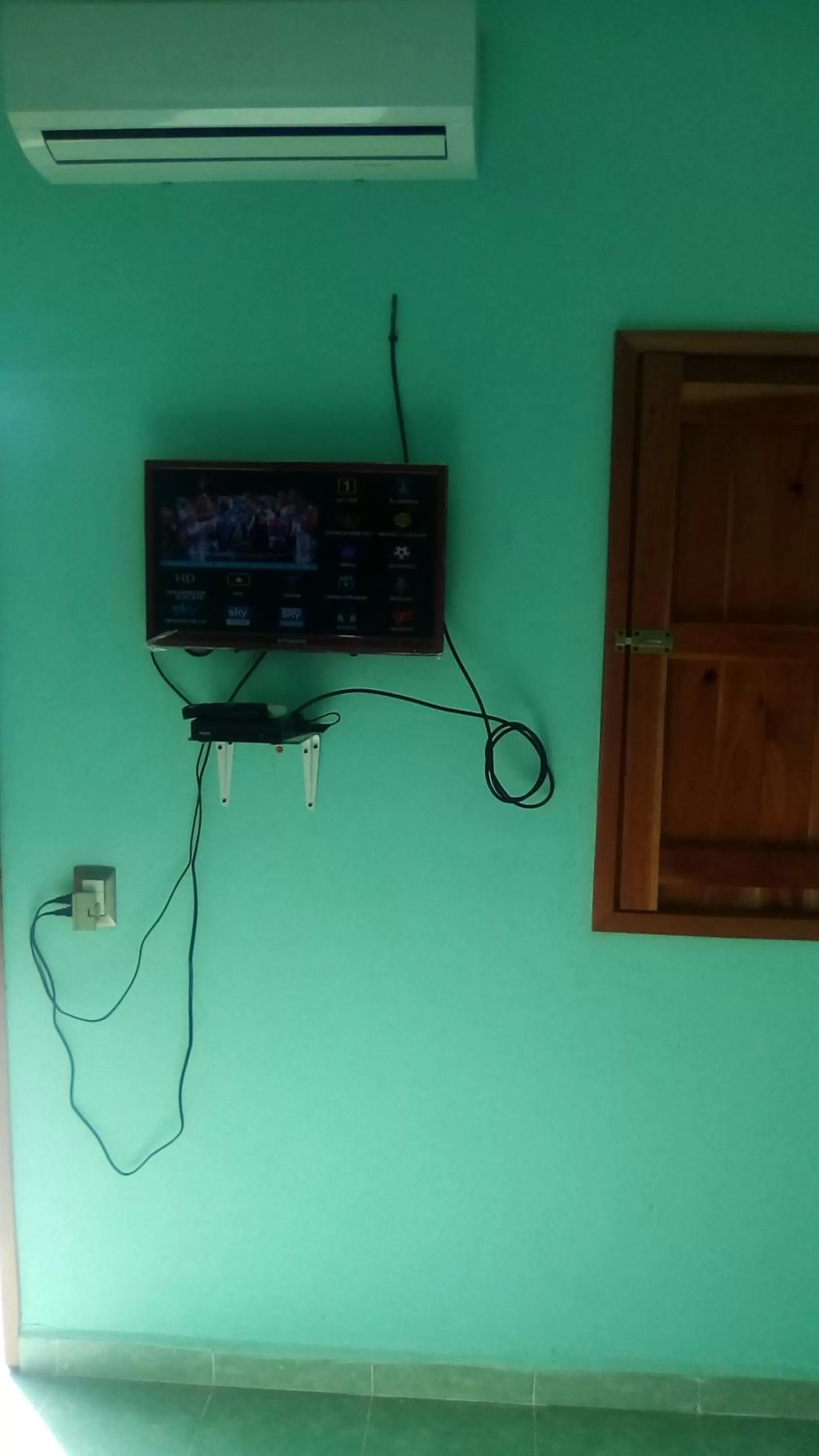 TV and multimedia in Hotel Chaac Calakmul
