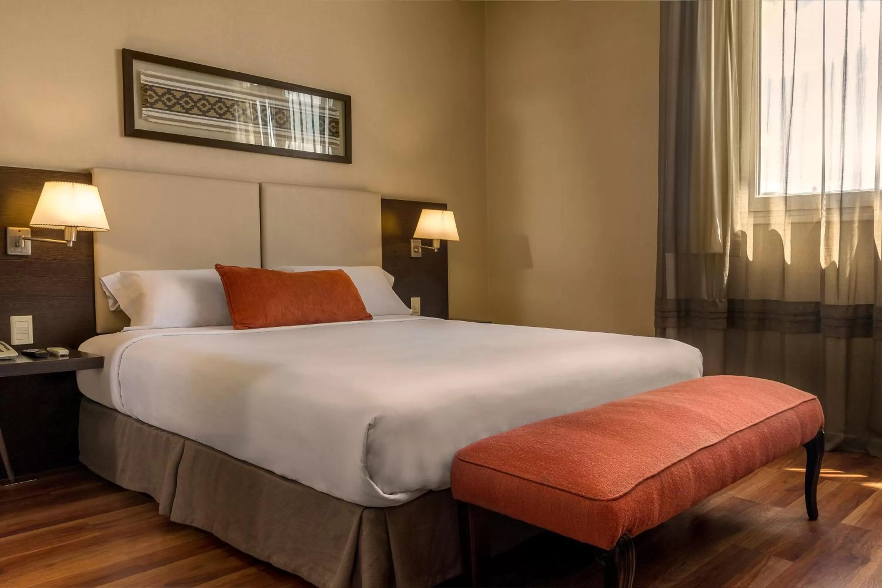 Bedroom, Bed in Gran Hotel Argentino