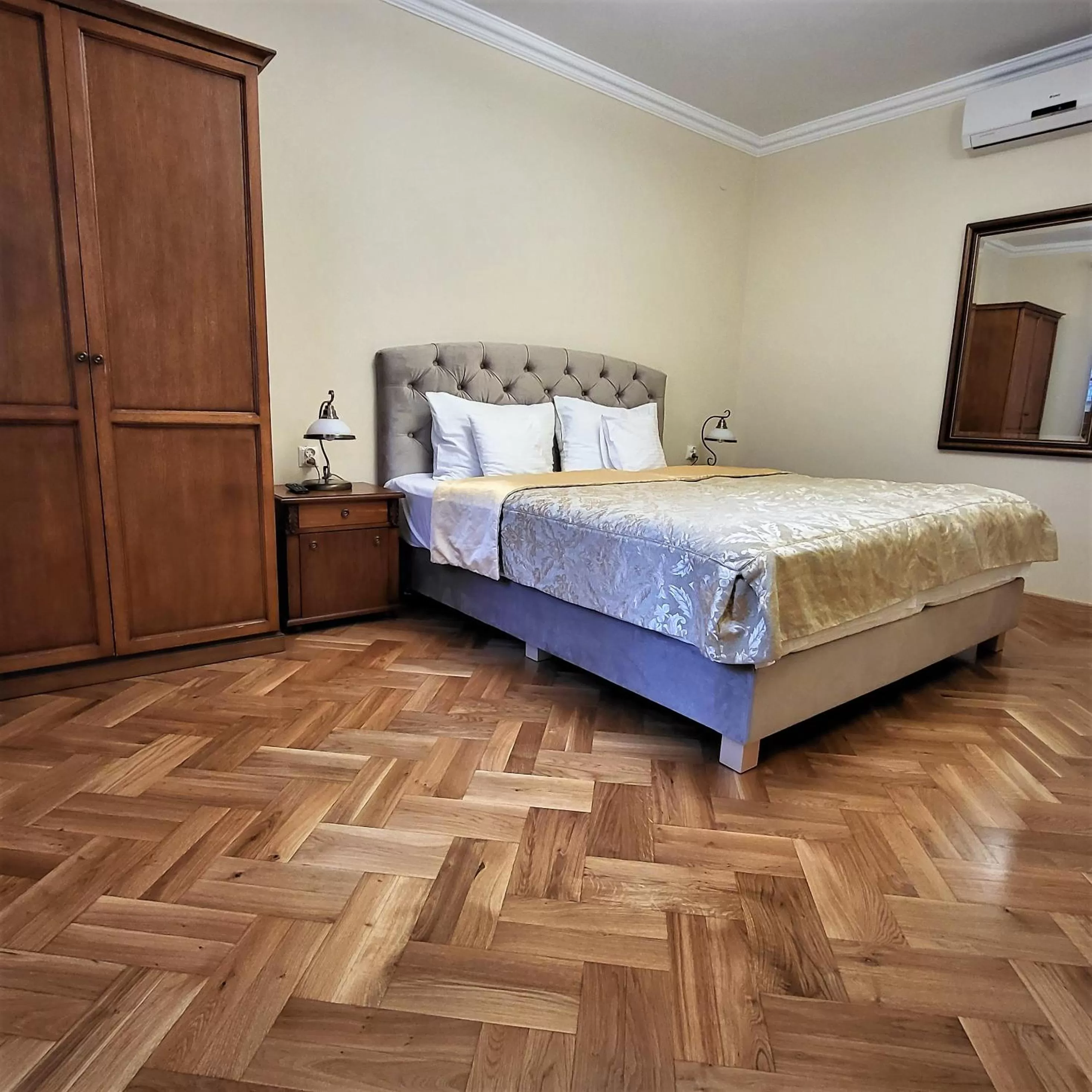 Bedroom, Bed in Hotel Sarmata Zespół Dworski