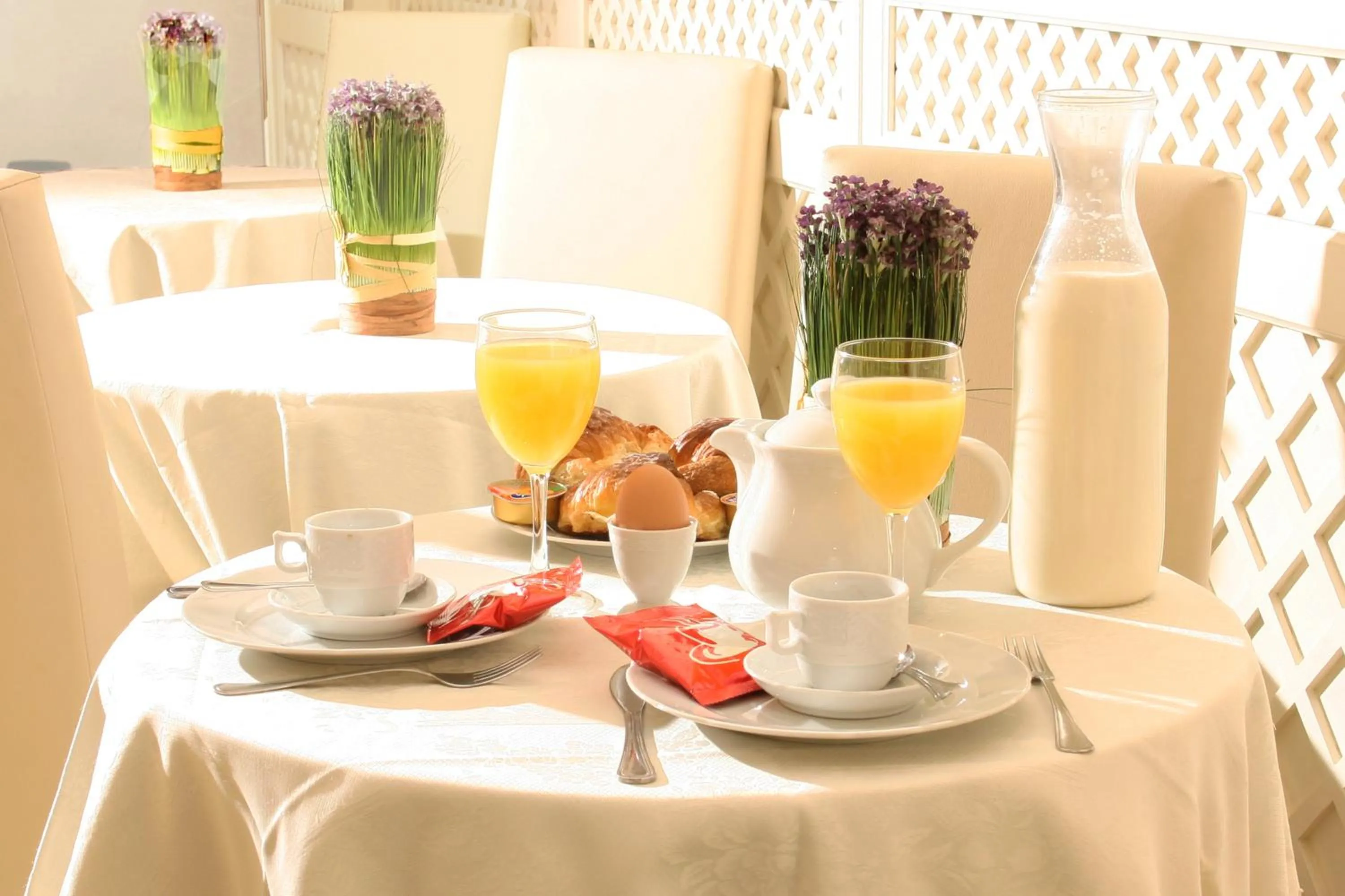 Restaurant/places to eat in Hotel Valle