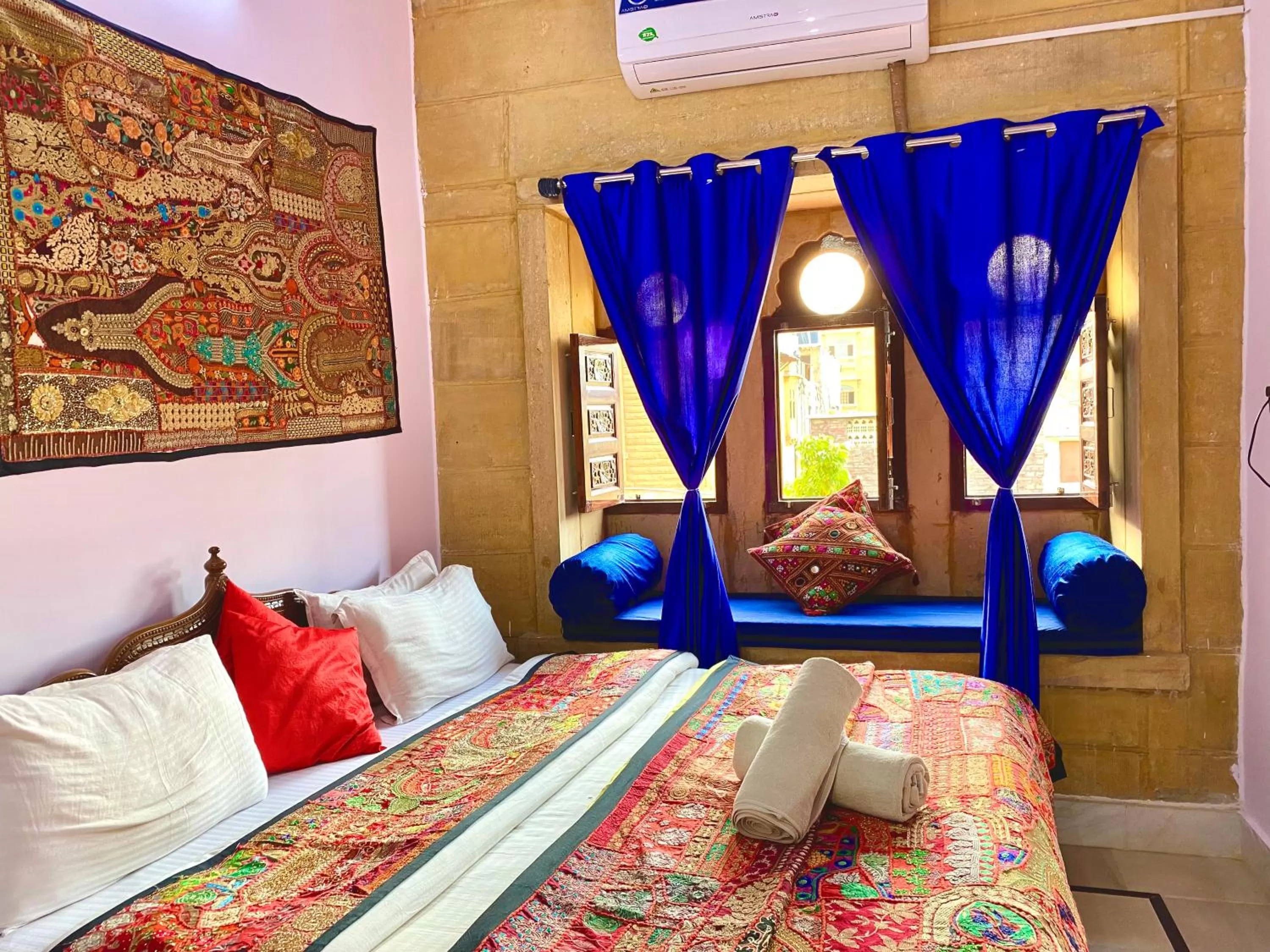Property building, Bed in Hotel Murad Haveli