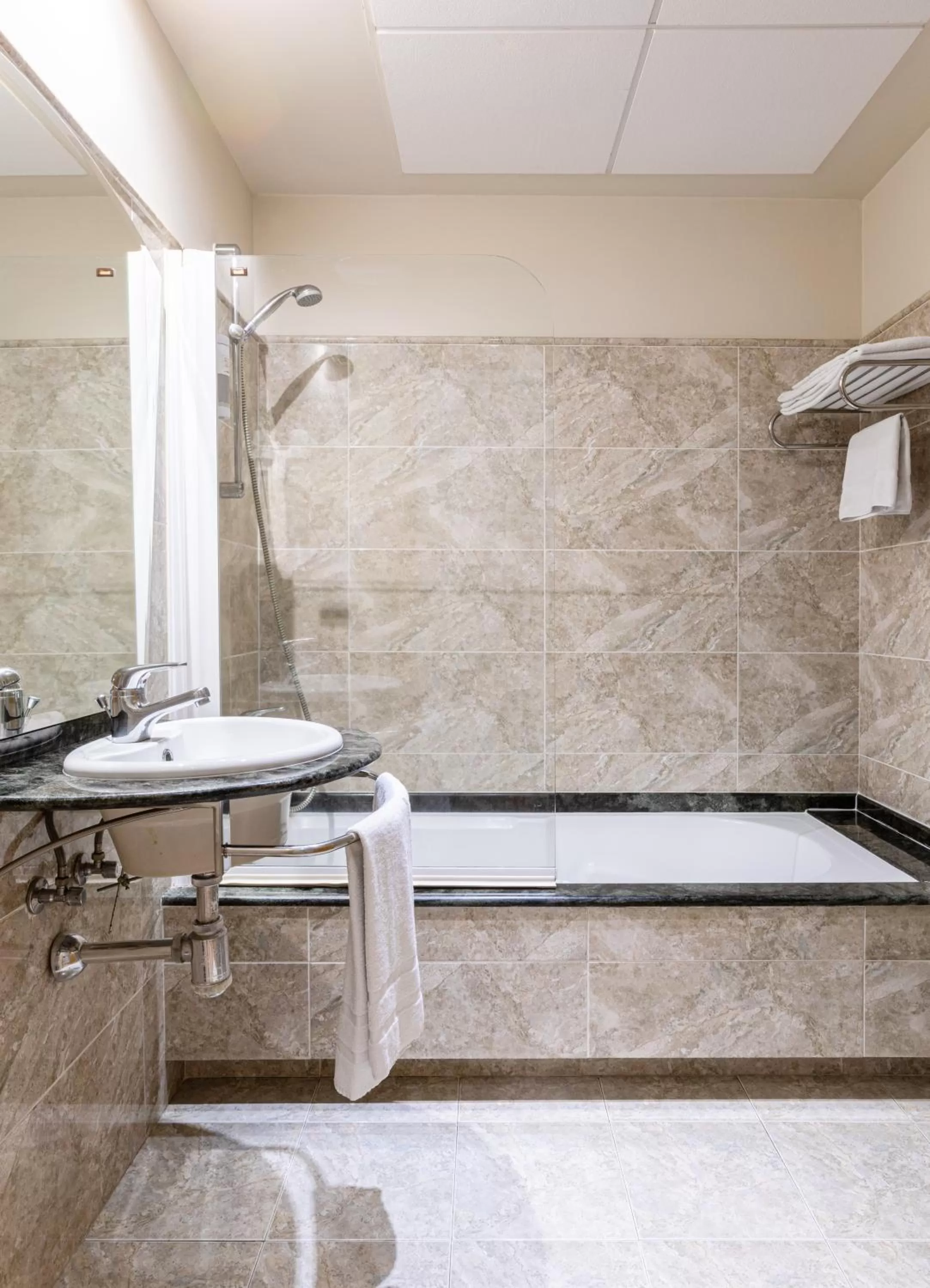 Bathroom in Hotel Pensua Punta del Este