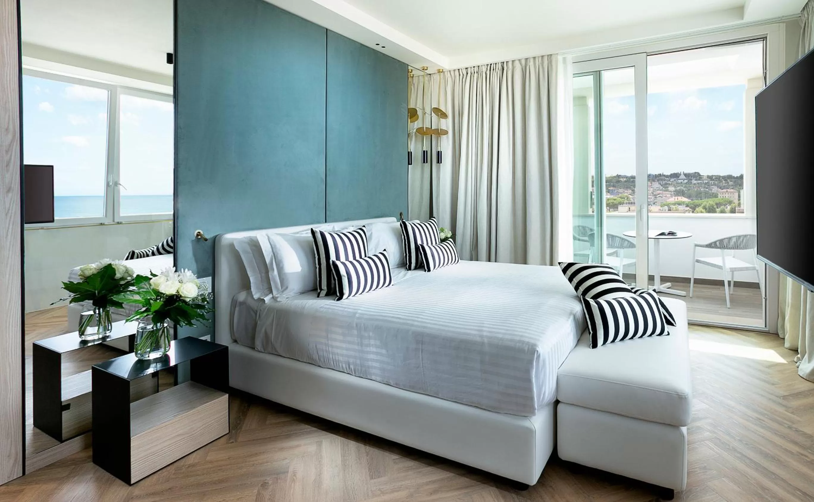 Bedroom, Bed in Hotel Ambasciatori