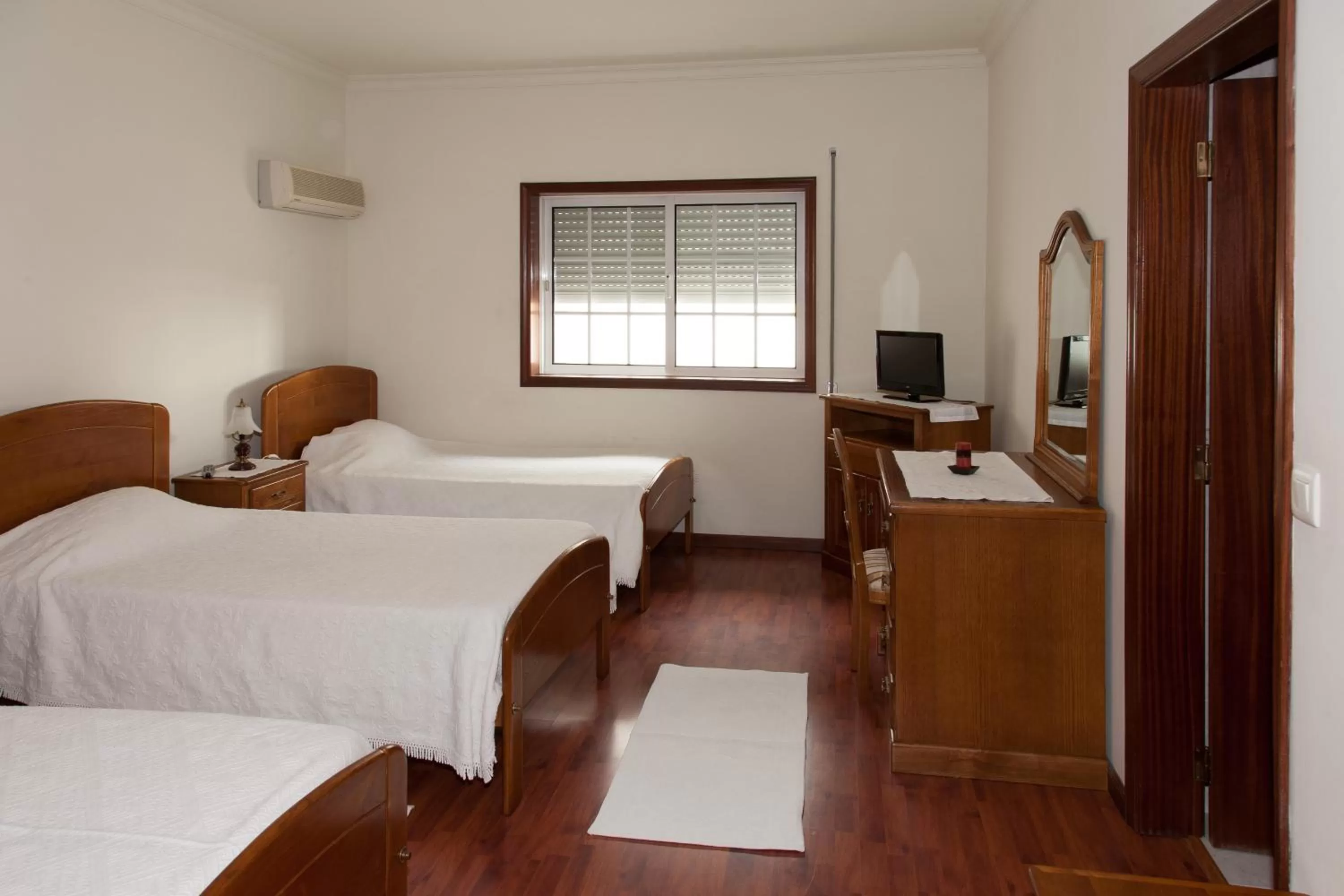 Bedroom, Bed in Hotel Reels - Residencial O TRINDADE