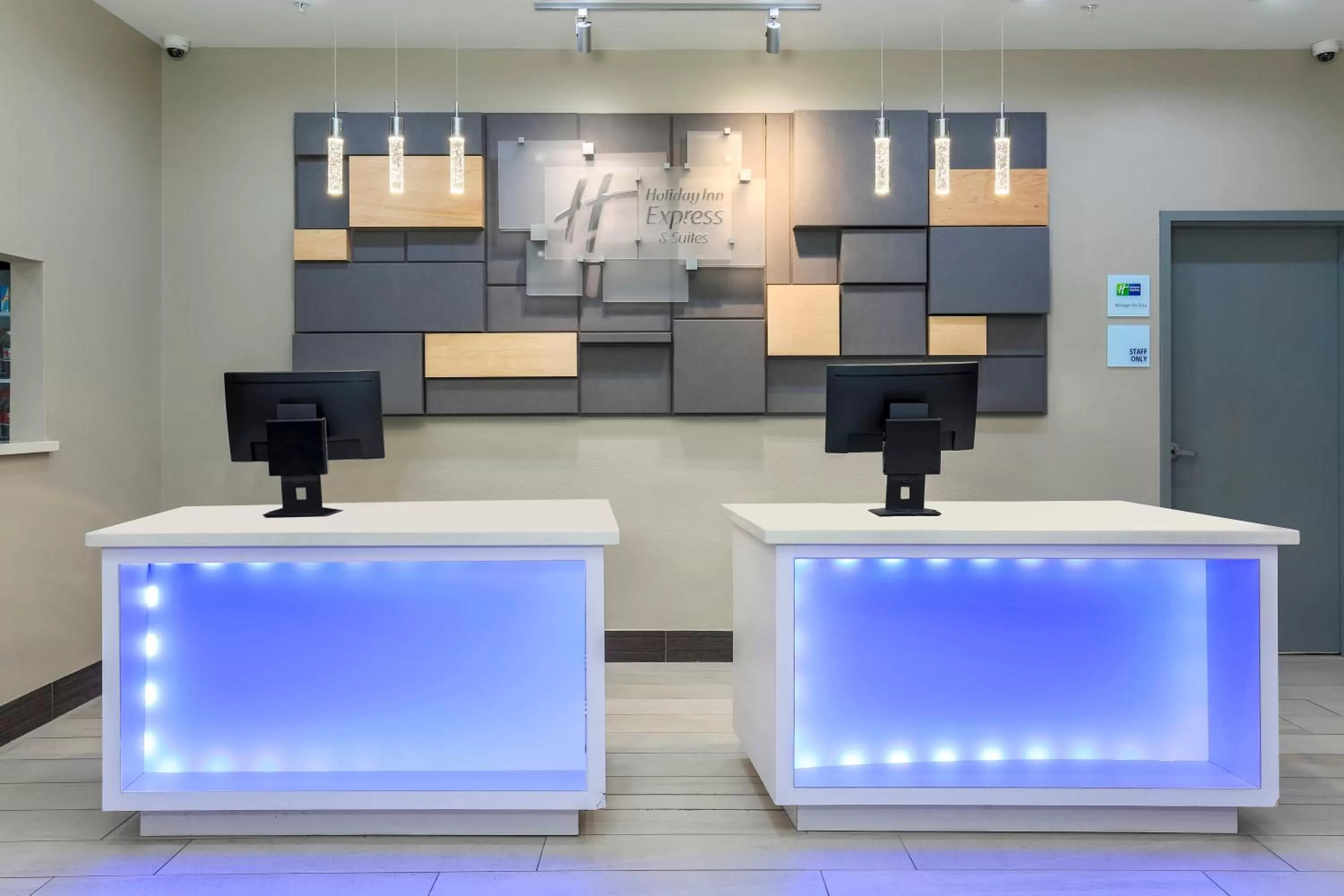 Property building in Holiday Inn Express & Suites Houston - Hobby Airport Area by IHG