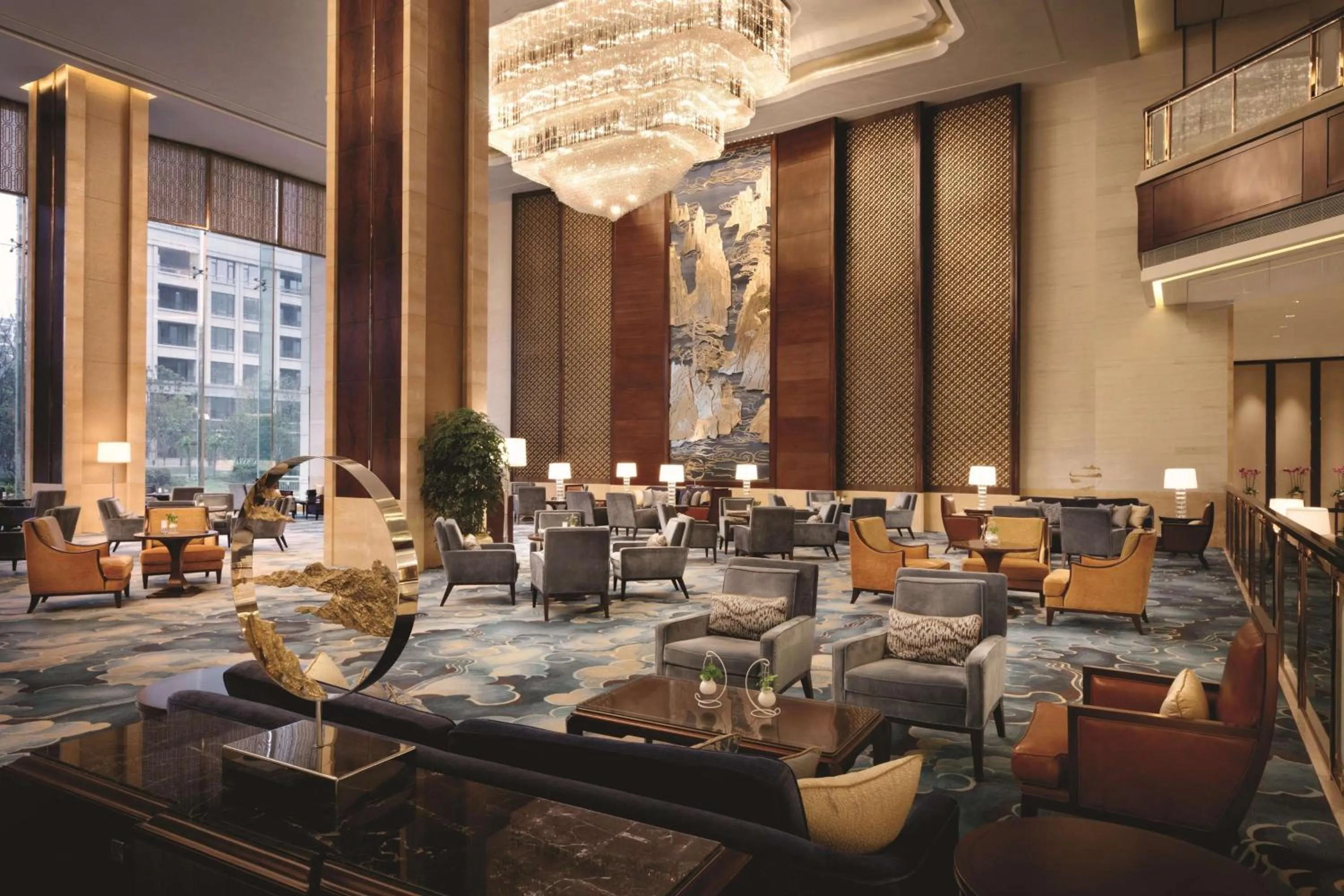 Lounge or bar in Shangri-La Hefei
