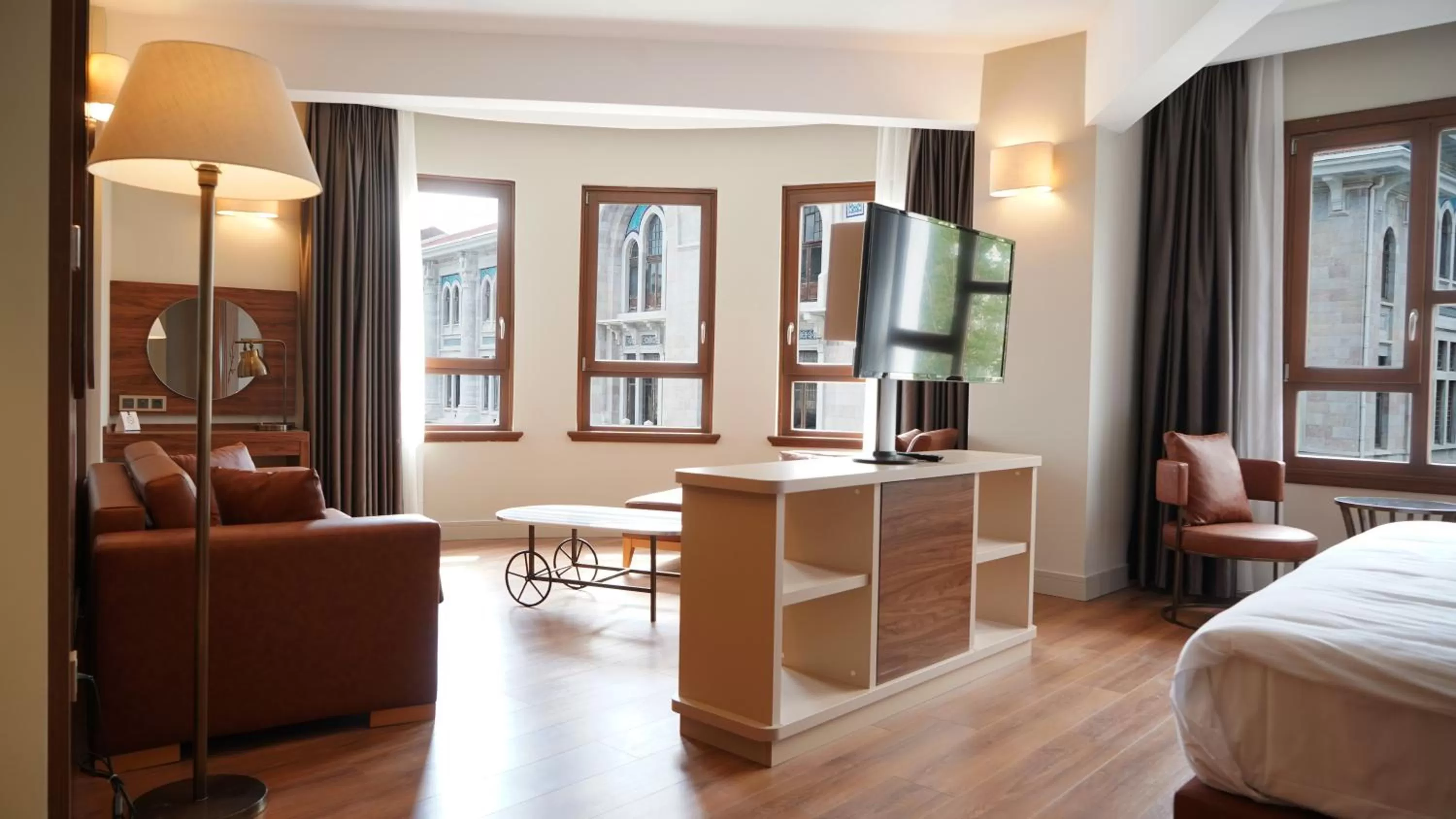 TV and multimedia, Bed in Grand Sirkeci Hotel