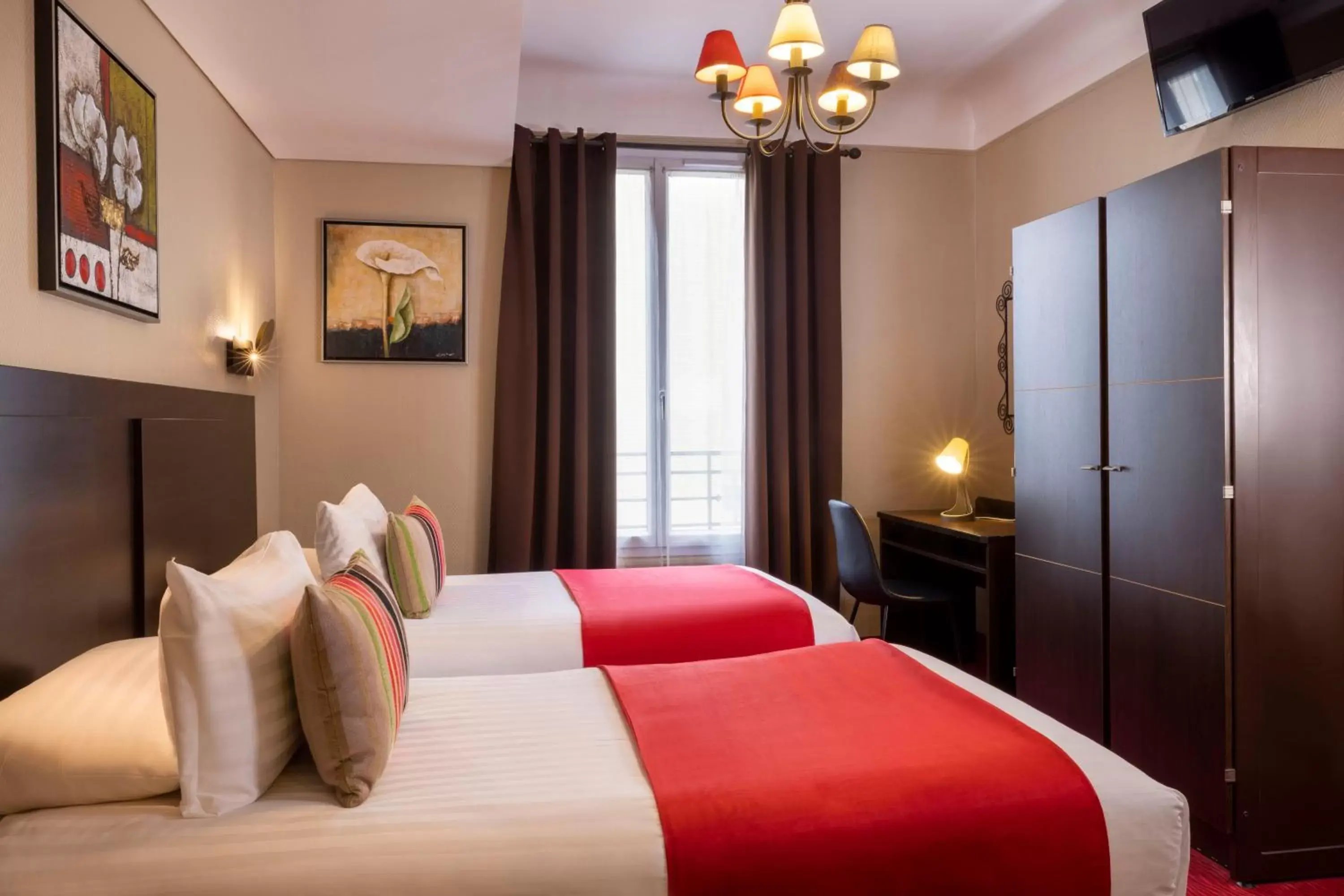 Tradition Twin Room in Chatillon Paris Montparnasse Tradition Twin Room in Chatillon Paris Montparnasse