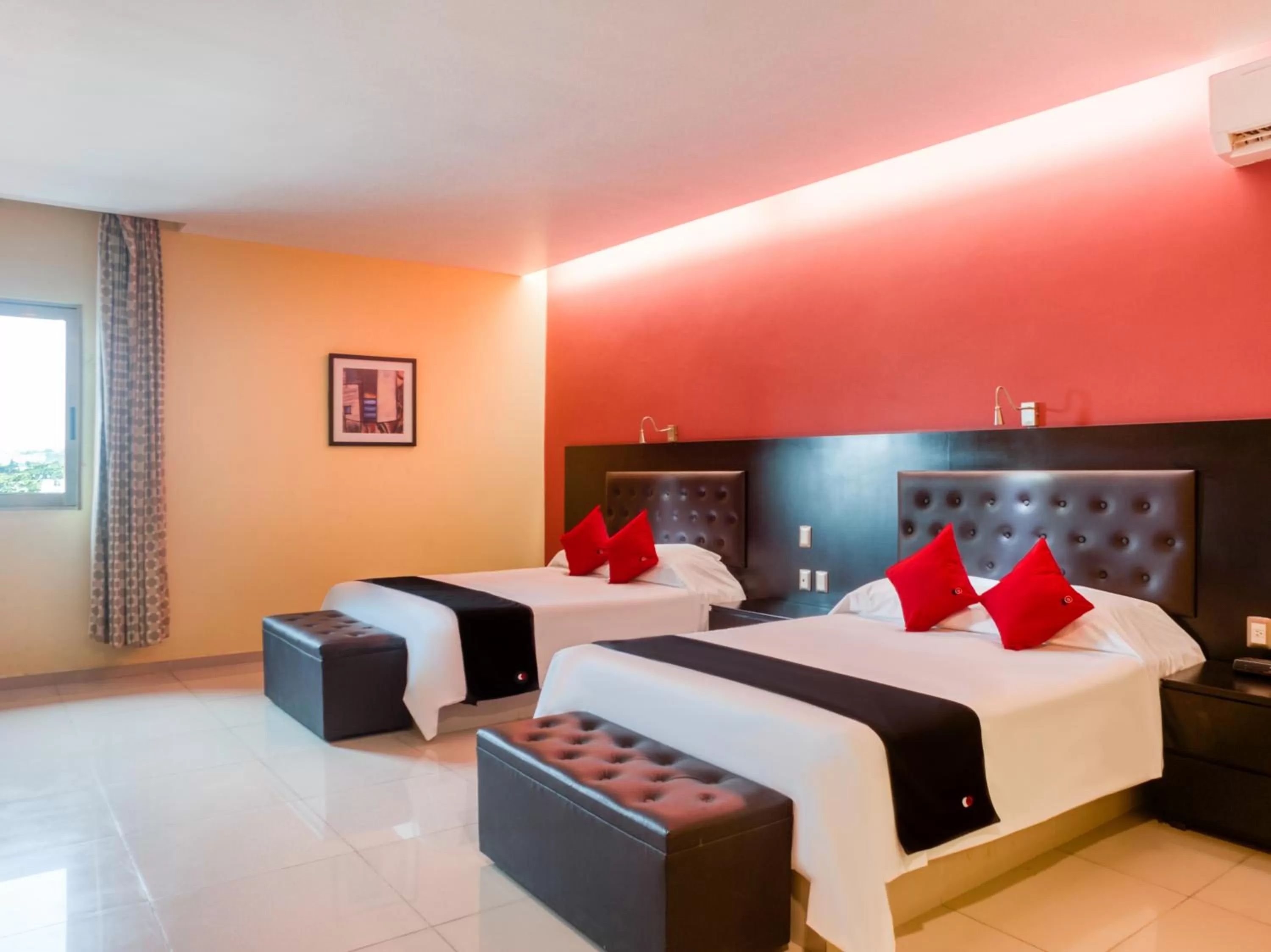 Bed in Veracruz Suites Hotel