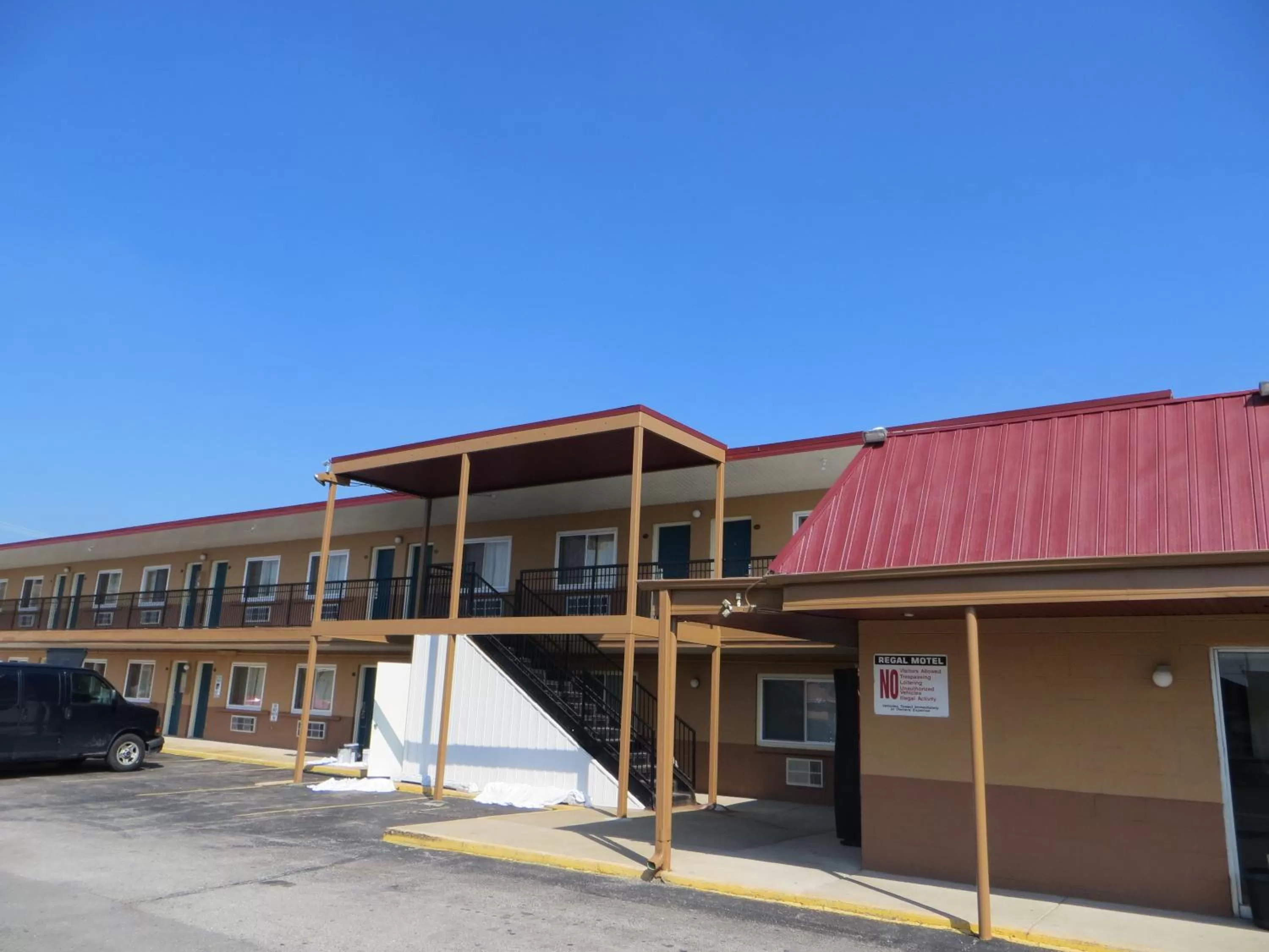 Facade/entrance in Regal Inn Chicago O'Hare - Franklin Park