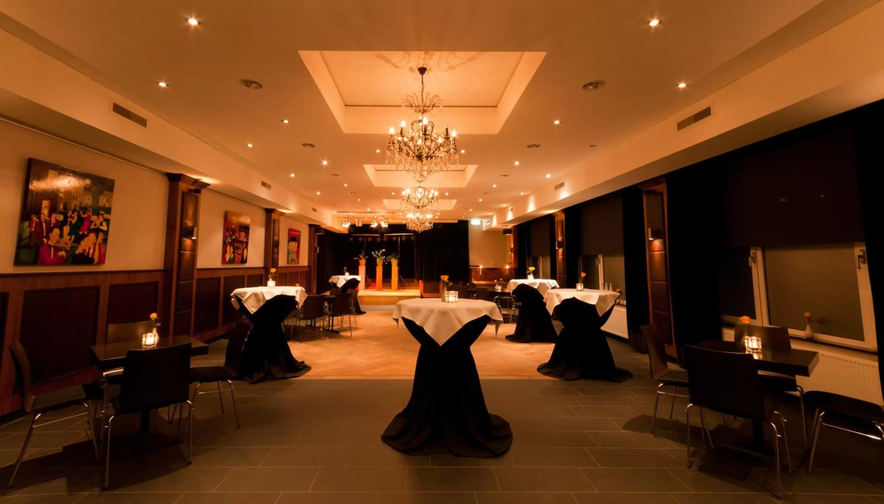 Restaurant/places to eat in Hotel Restaurant St. Lambert