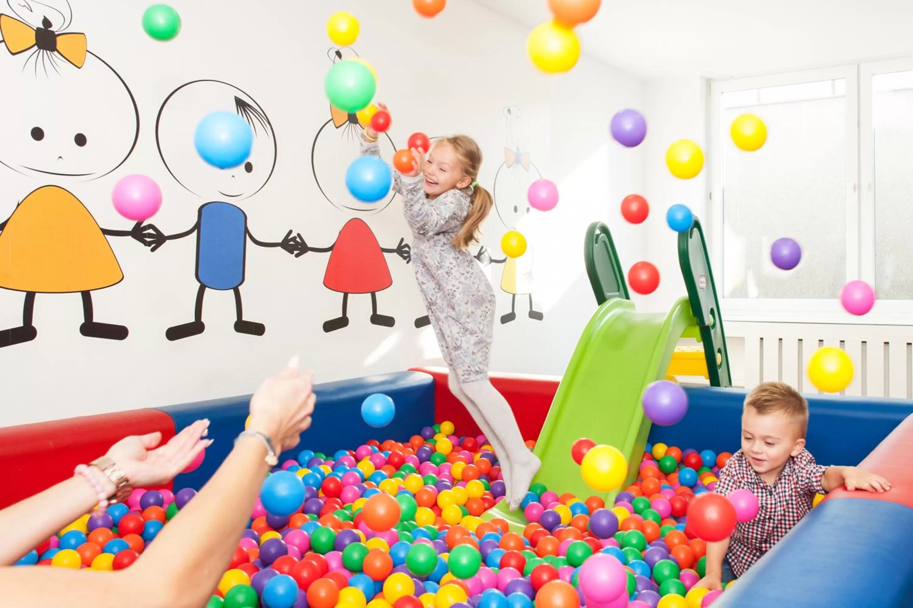 Area and facilities, Kid's Club in Ikar Plaza