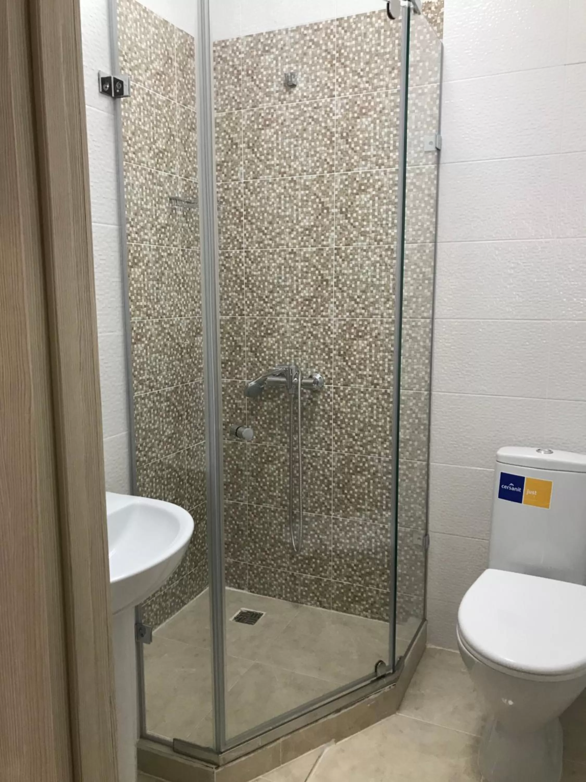 Shower, Bathroom in Prospect