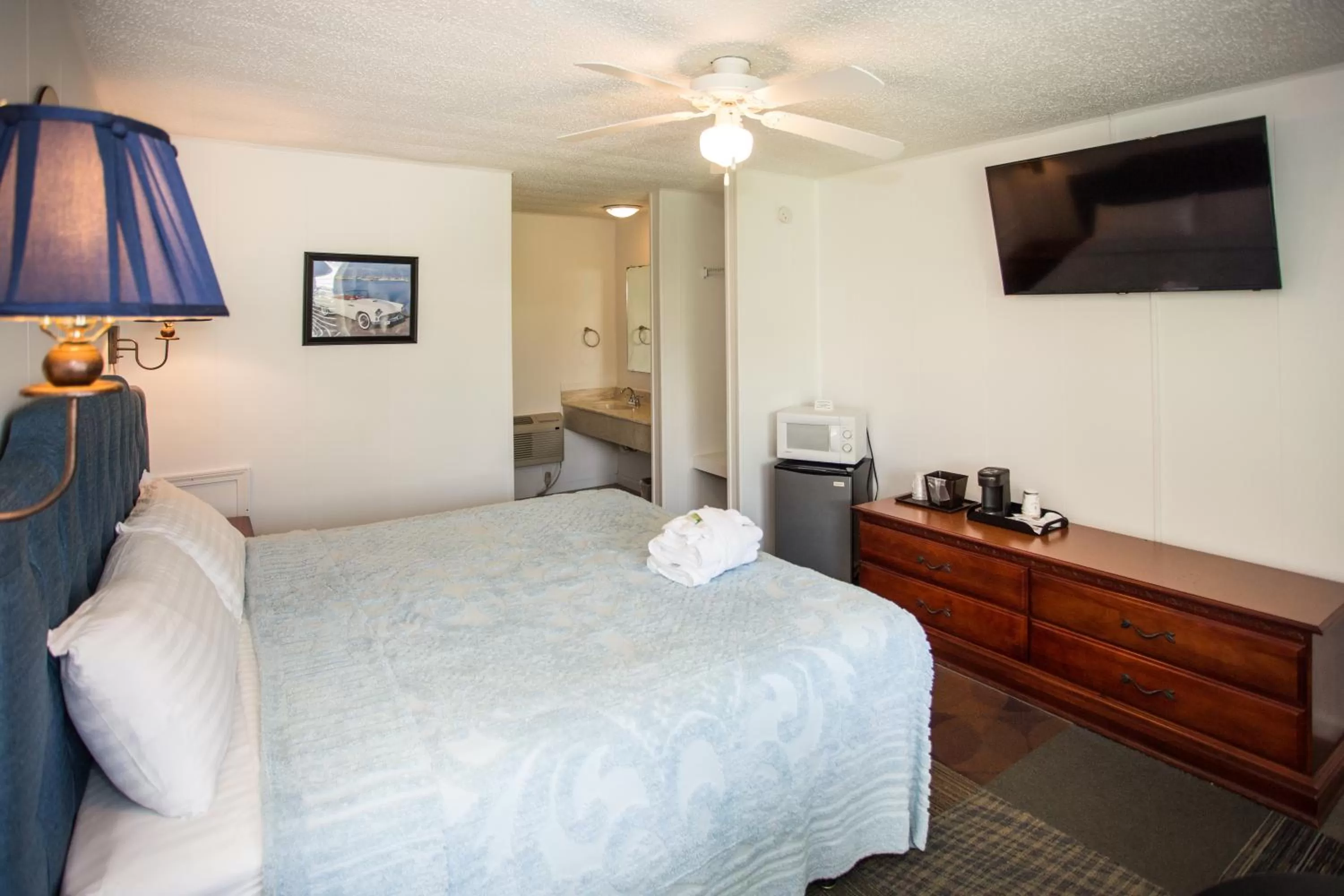 Bedroom, Bed in Sunset Motel