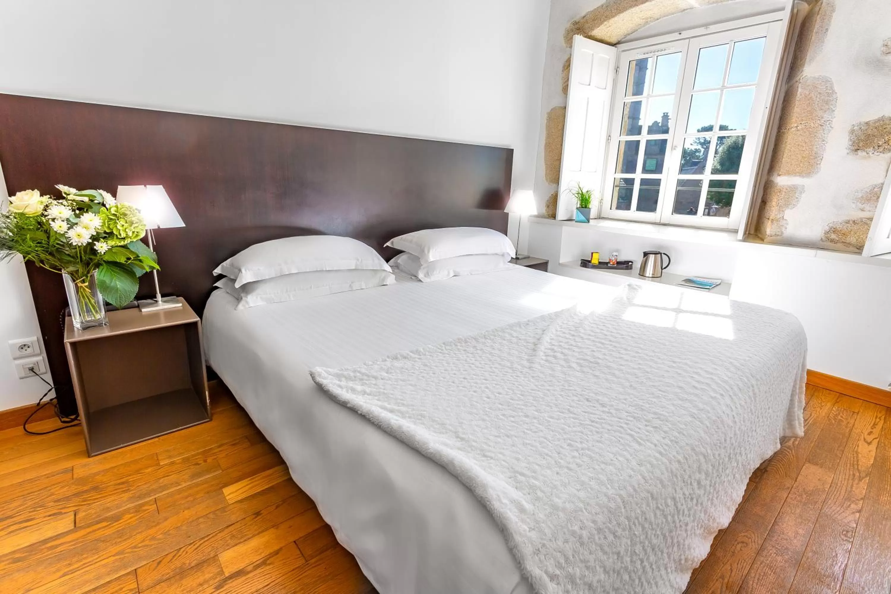 TV and multimedia, Bed in Hotel Le Temps De Vivre