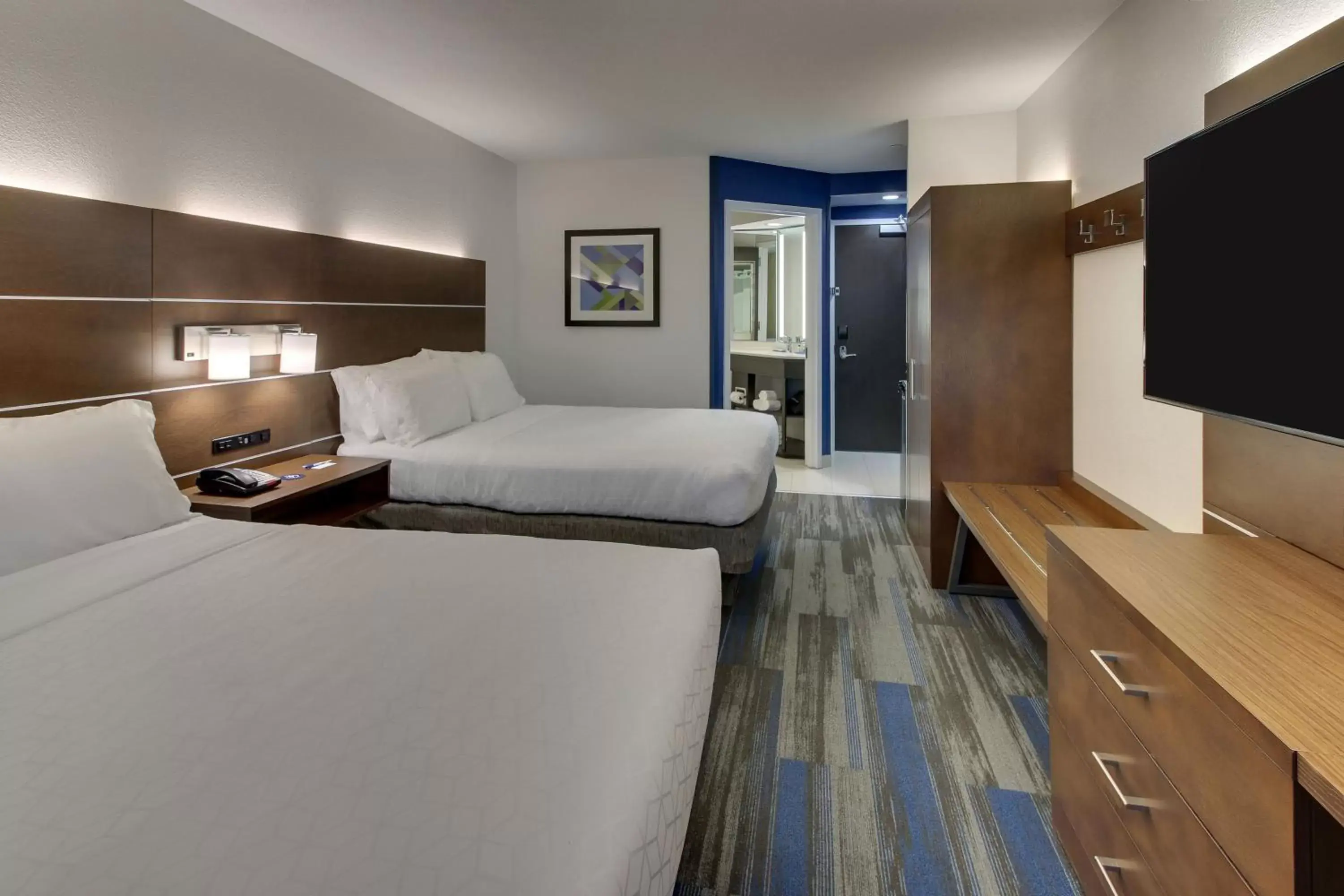 Standard Room with Two Queen Beds in Holiday Inn Express Fishkill-Mid Hudson Valley by IHG Standard Room with Two Queen Beds in Holiday Inn Express Fishkill-Mid Hudson Valley by IHG