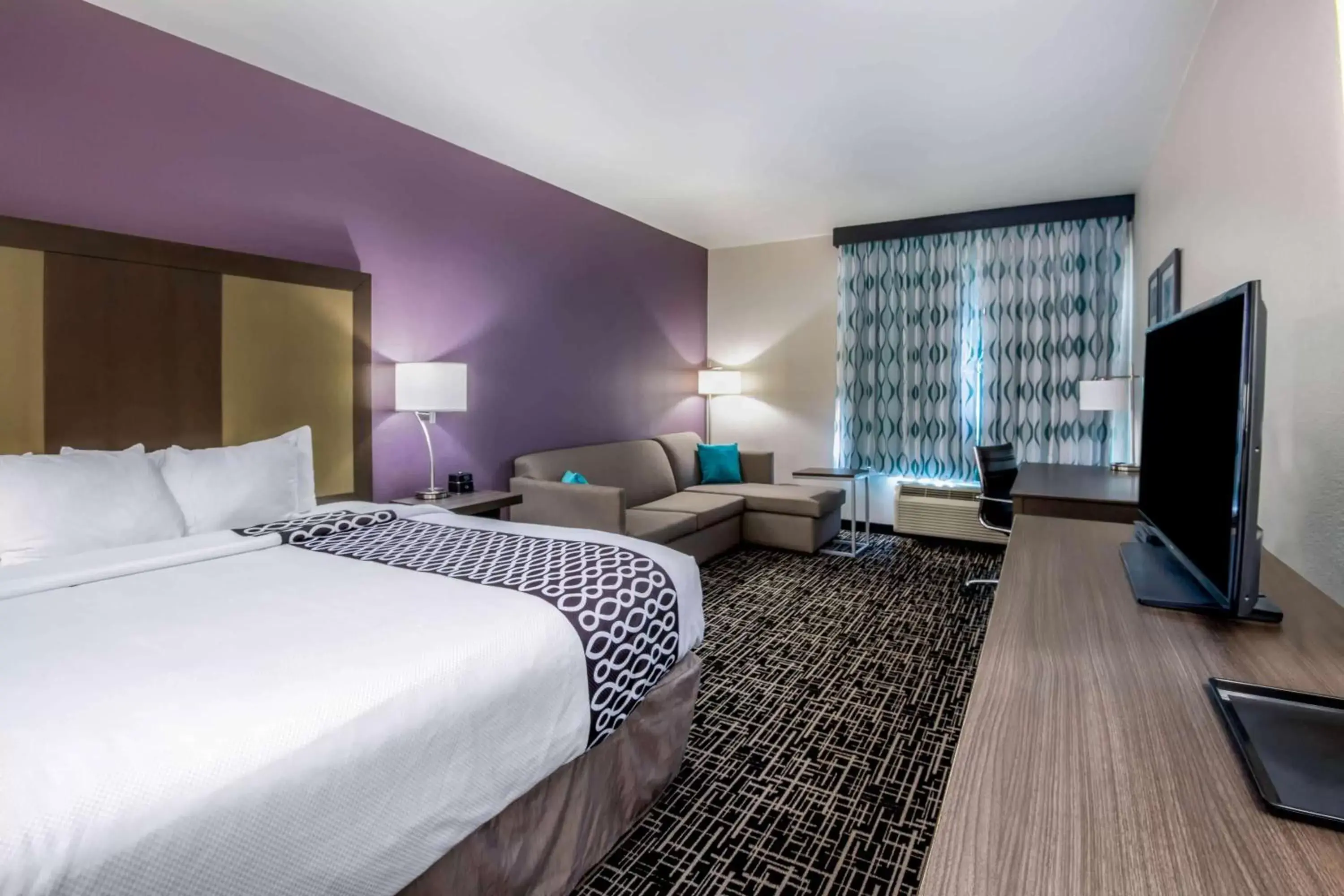 Deluxe Family Suite - Non-Smoking in La Quinta by Wyndham Pampa Deluxe Family Suite - Non-Smoking in La Quinta by Wyndham Pampa