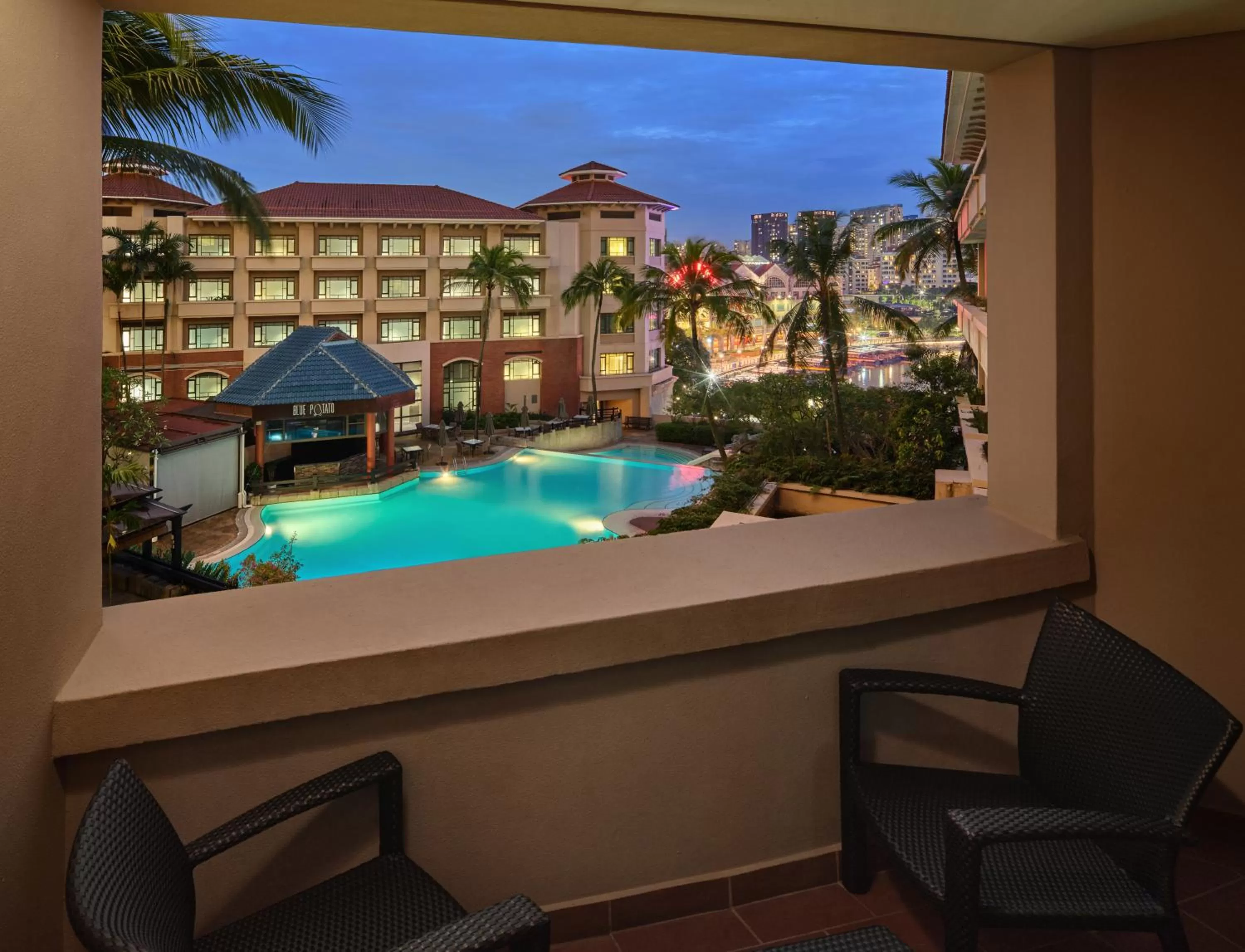 Balcony/Terrace in Paradox Singapore Merchant Court at Clarke Quay