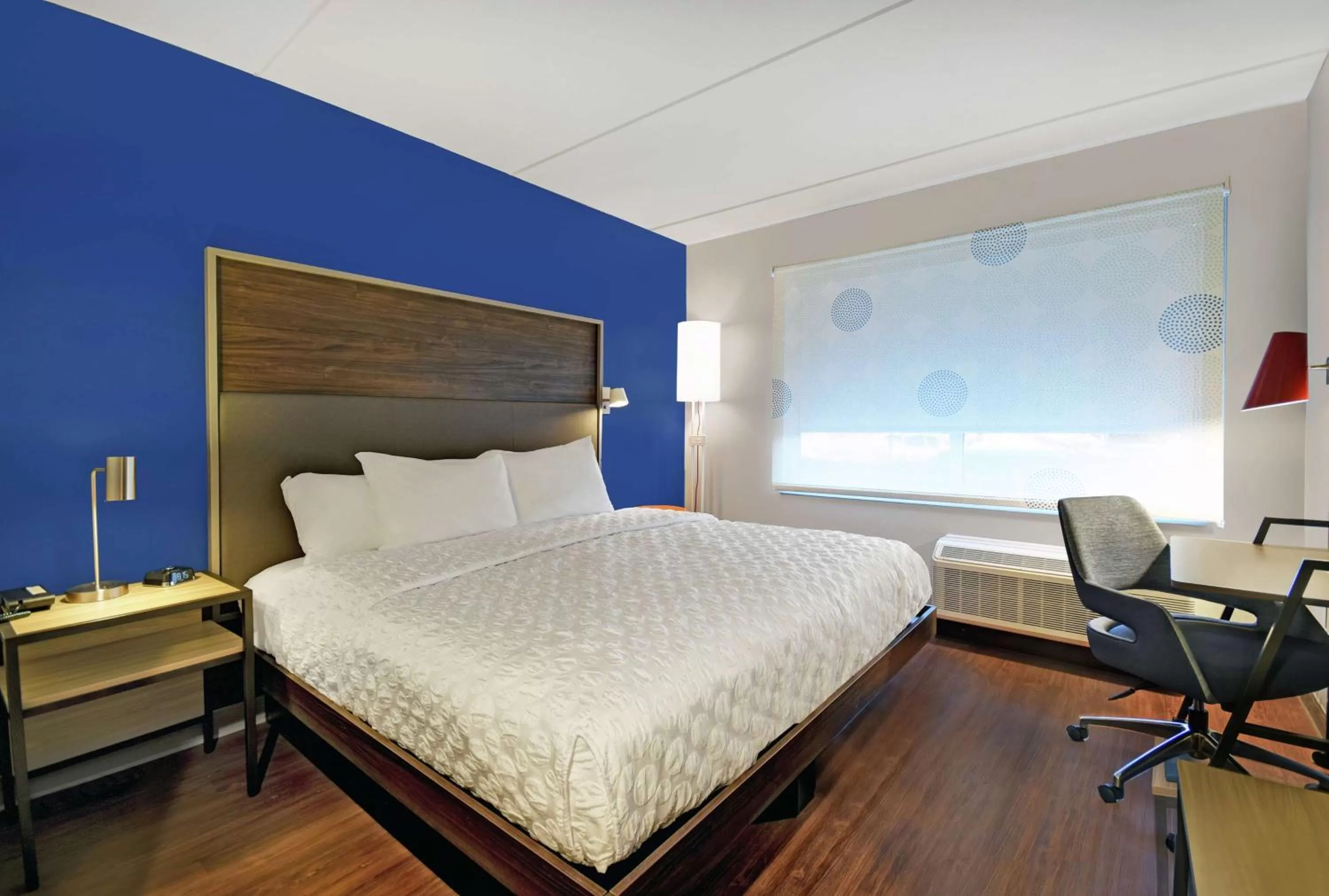 Bed in Tru By Hilton Burlington