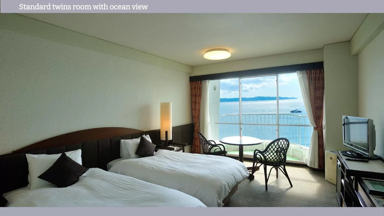 Bedroom, Bed in Ibusuki Royal Hotel