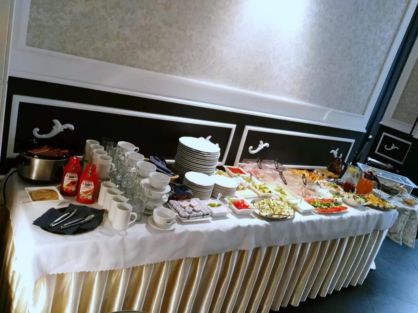 Coffee/tea facilities in Bristol Residence