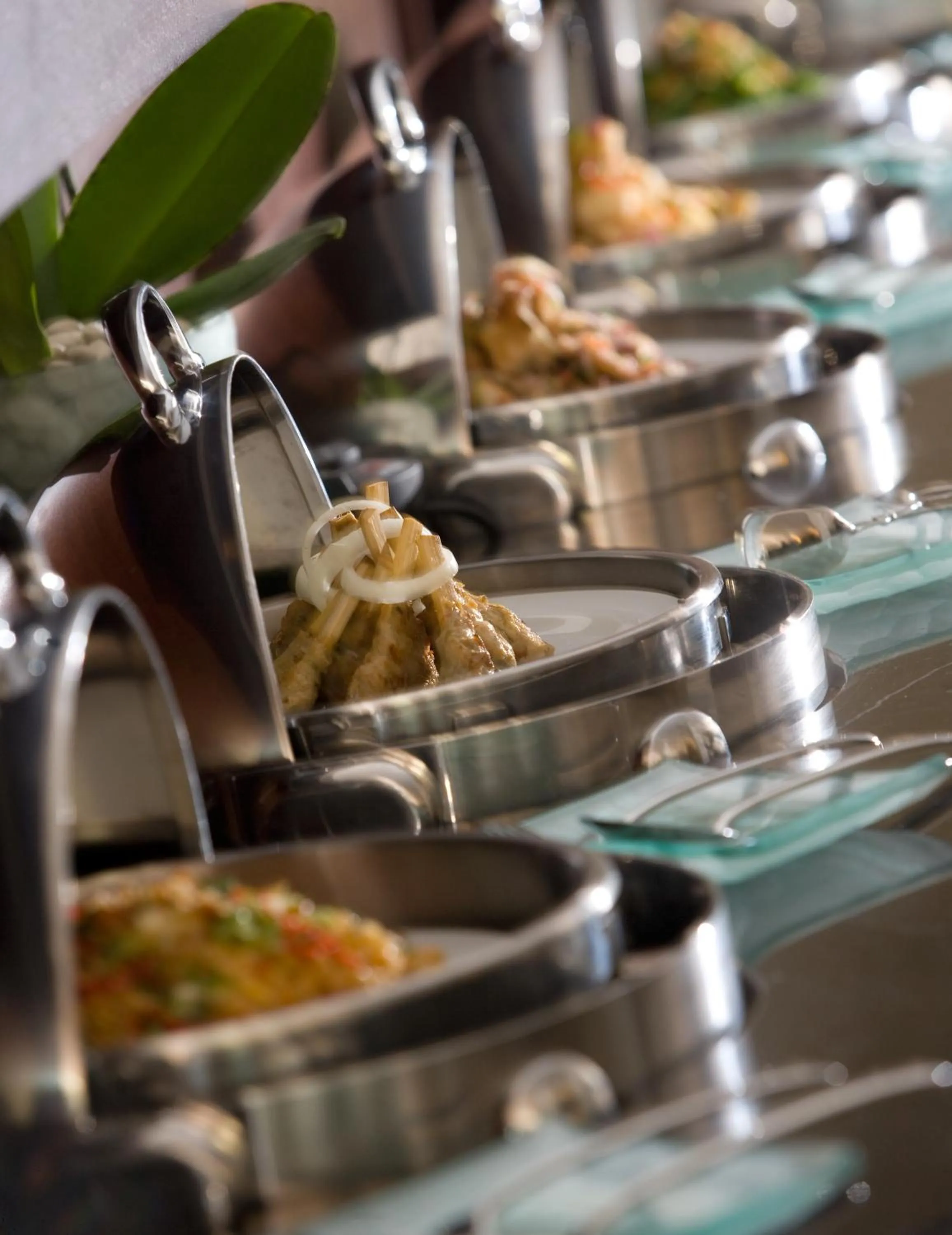 Restaurant/places to eat in Hotel Santika Kuta