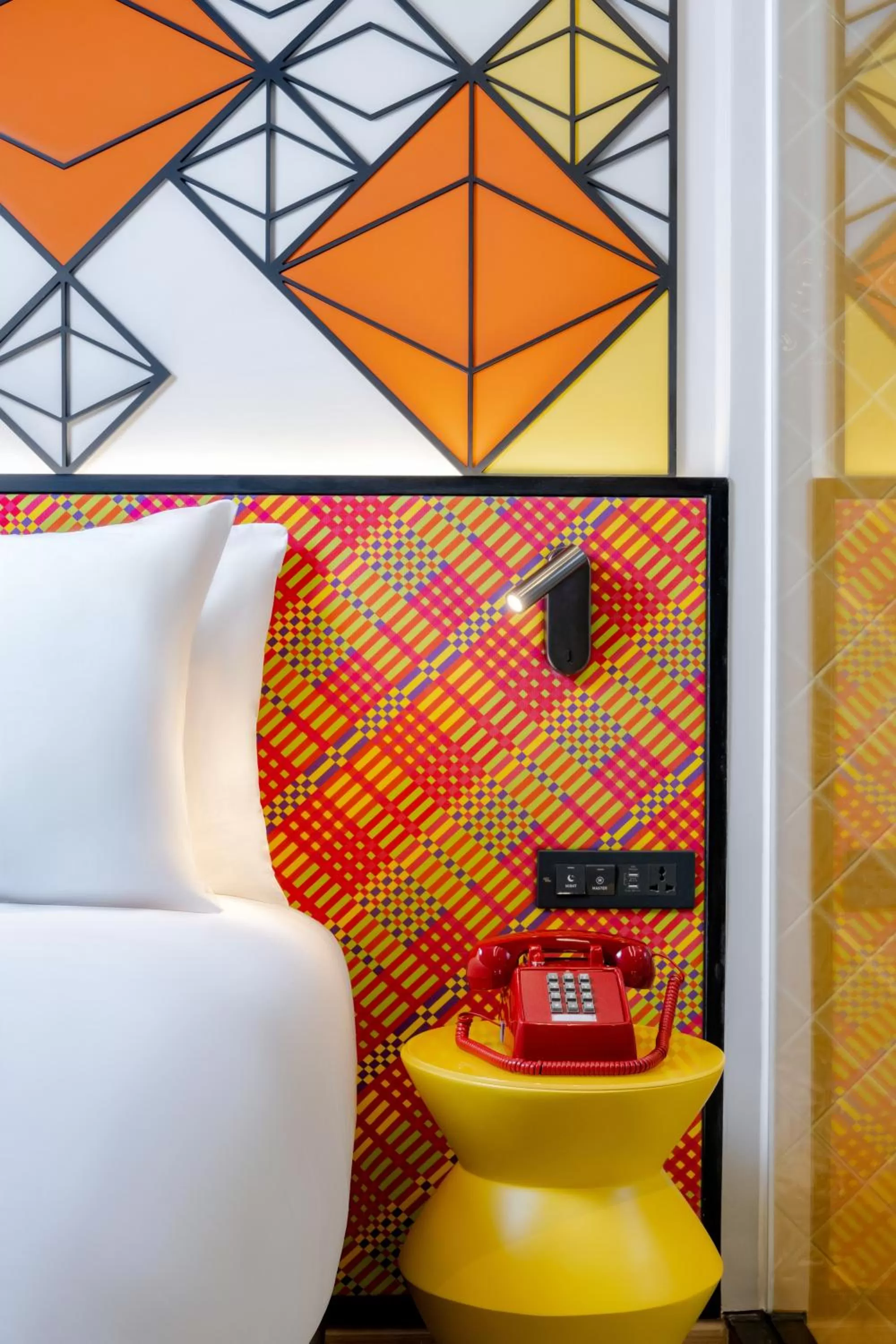 Bed in ibis Styles Bangkok Silom