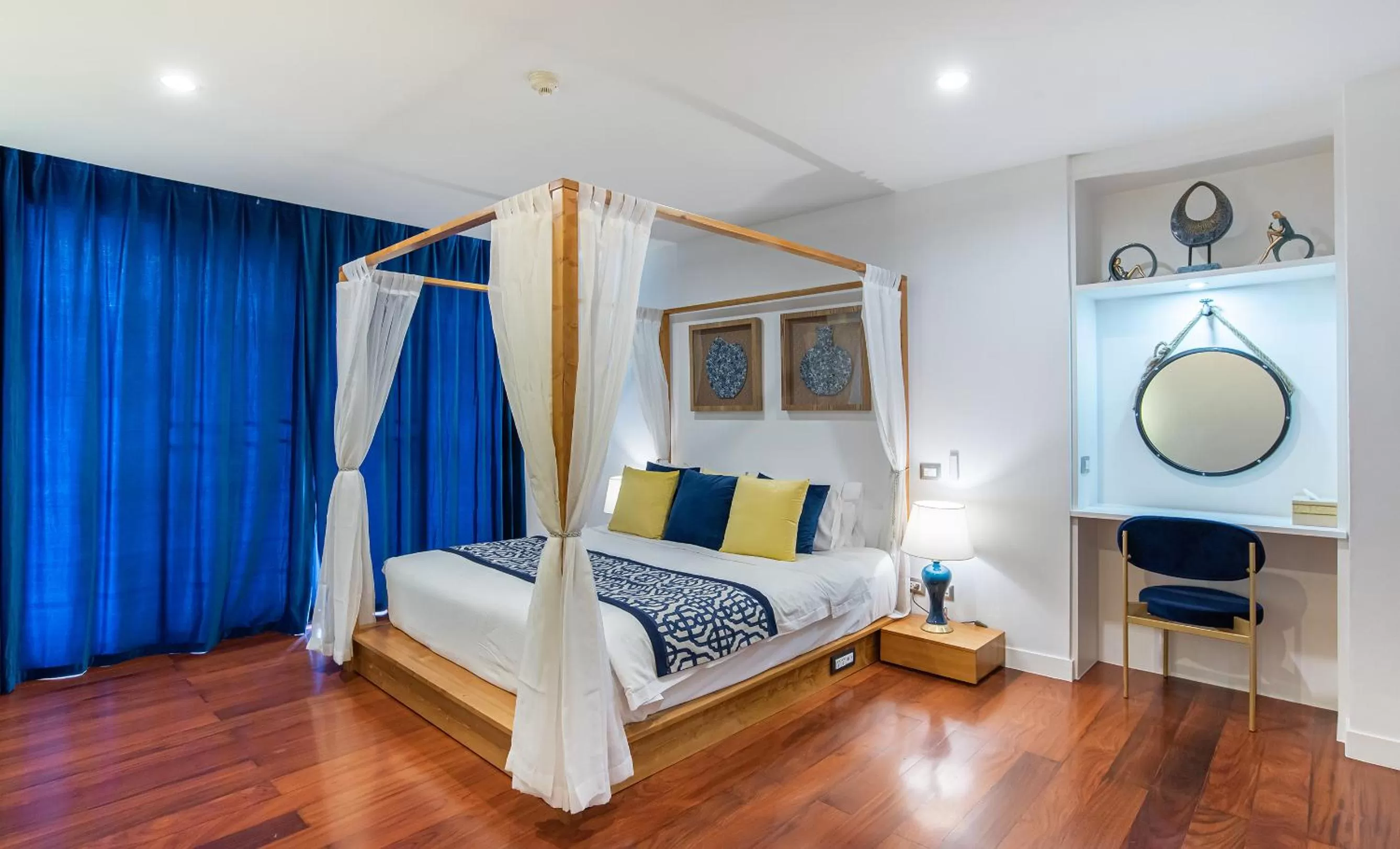 Bedroom, Bed in Benviar Tonson Residence