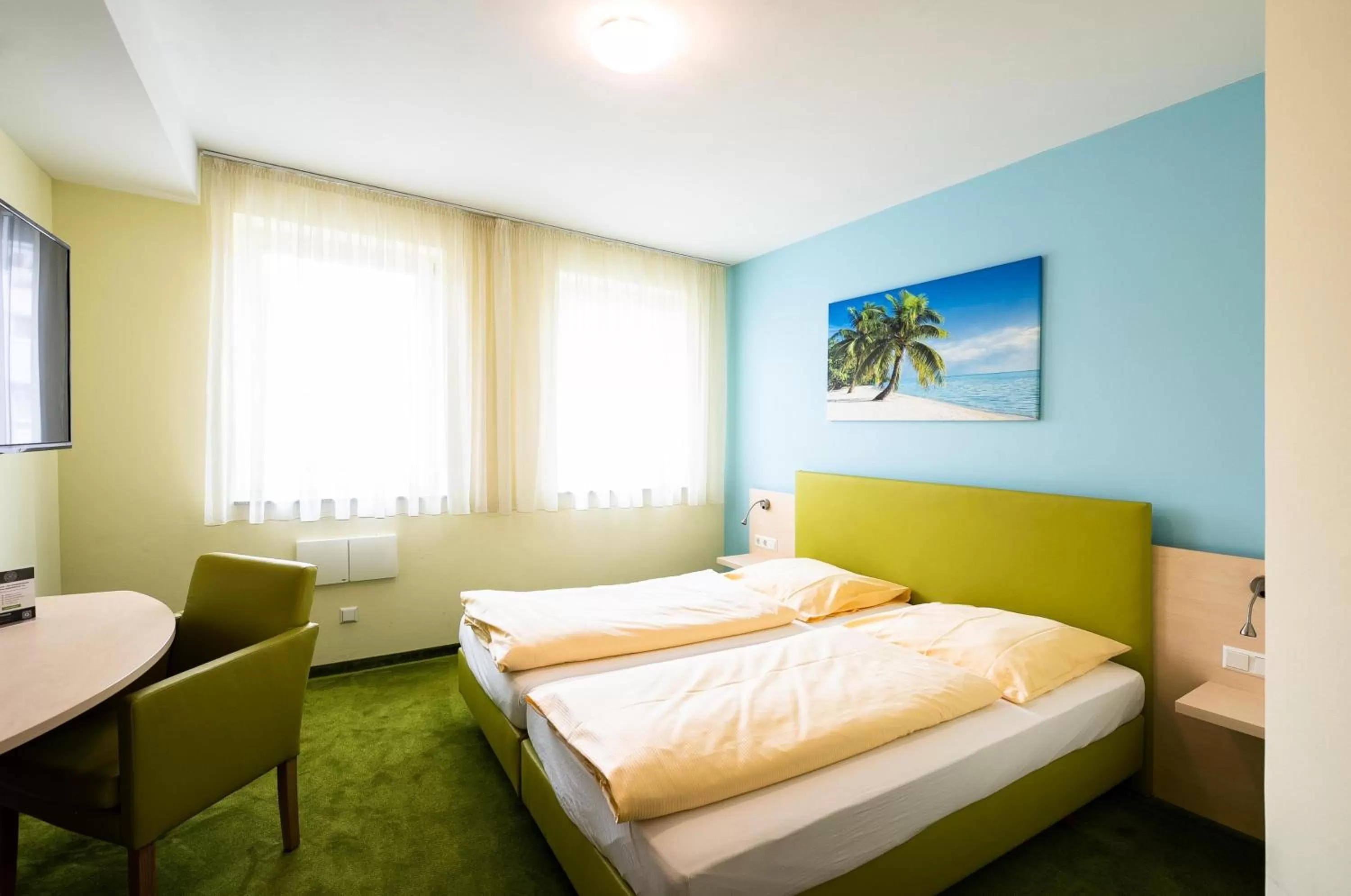 Photo of the whole room, Bed in Sternplatz Hotel