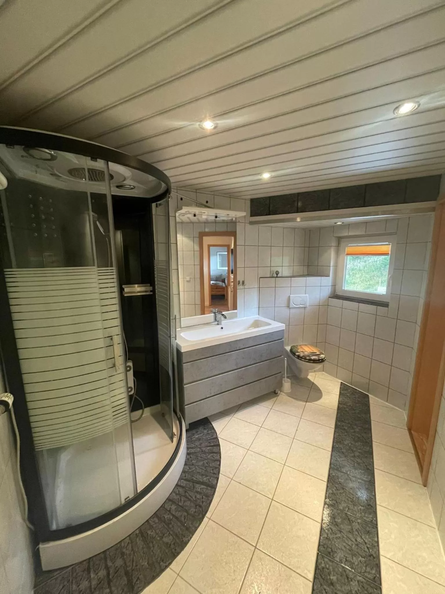 Bathroom in Berggasthof zur Todtnauer Hütte