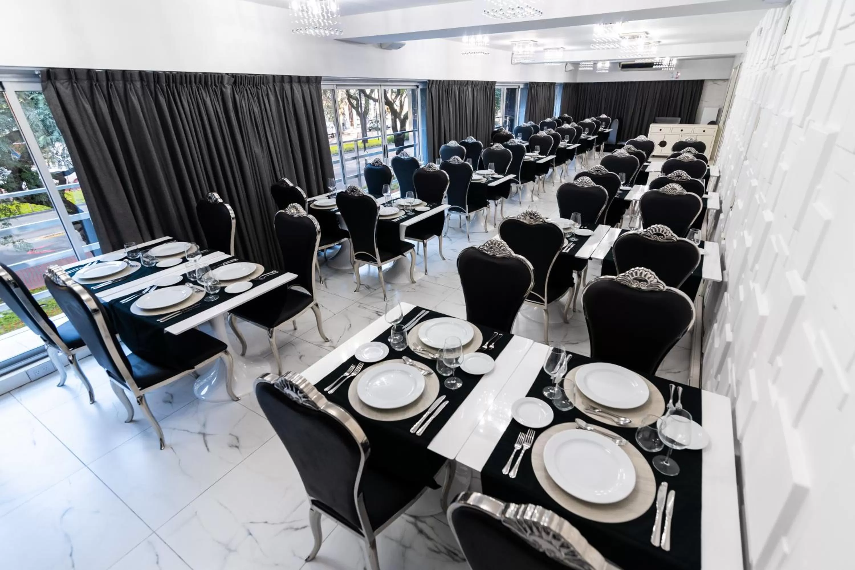 Restaurant/places to eat in Ker San Telmo Hotel