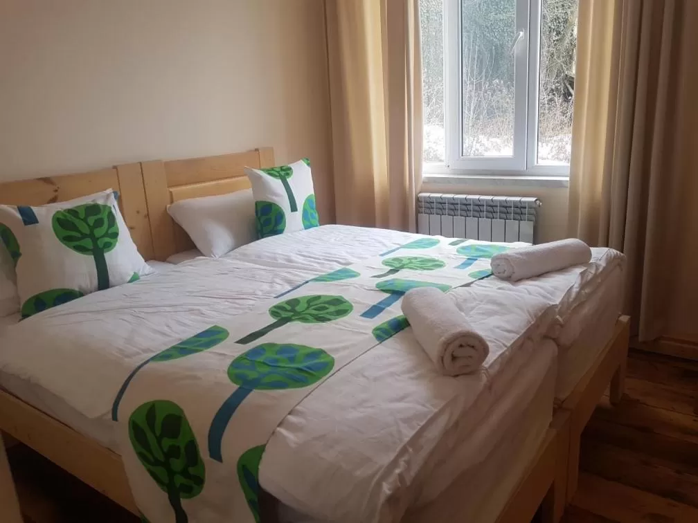 Bed in Petit Dilijan