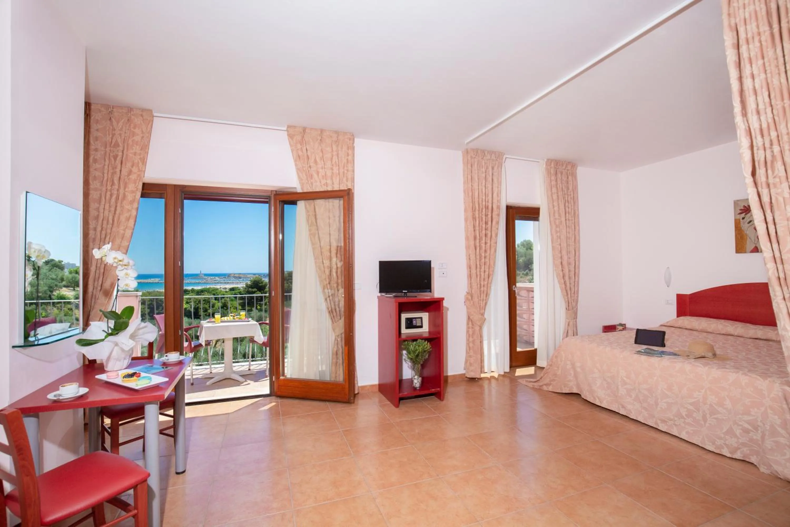 Bedroom, Bed in Hotel Delle More